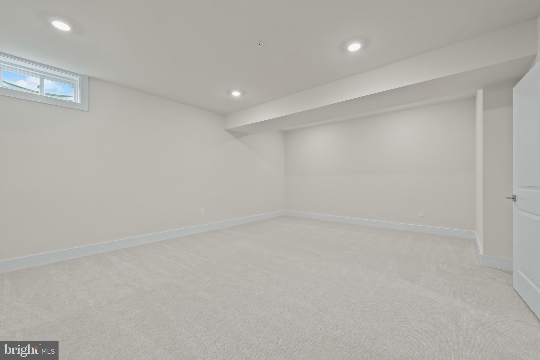 STILLVIEW ACRES - Residential