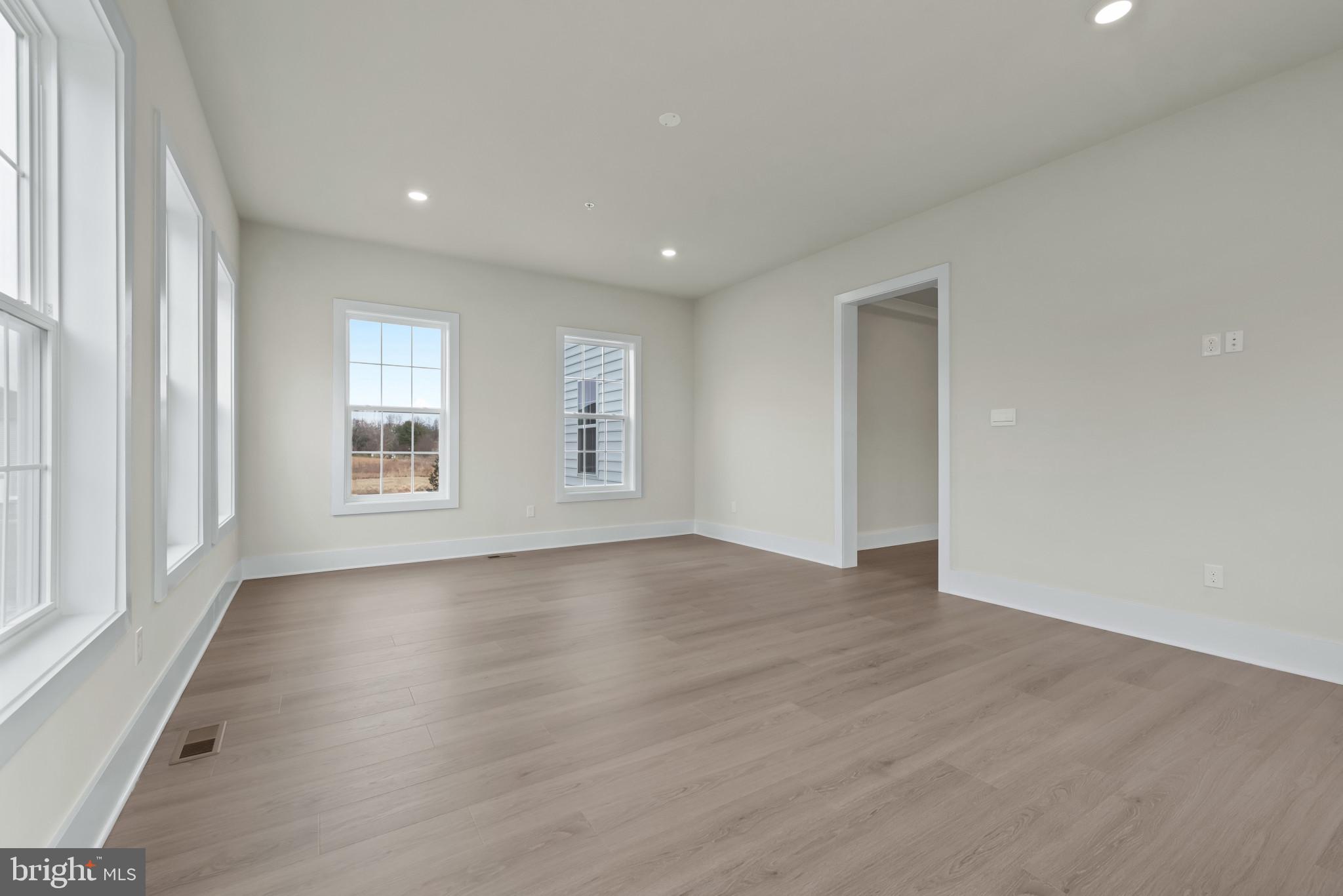 STILLVIEW ACRES - Residential