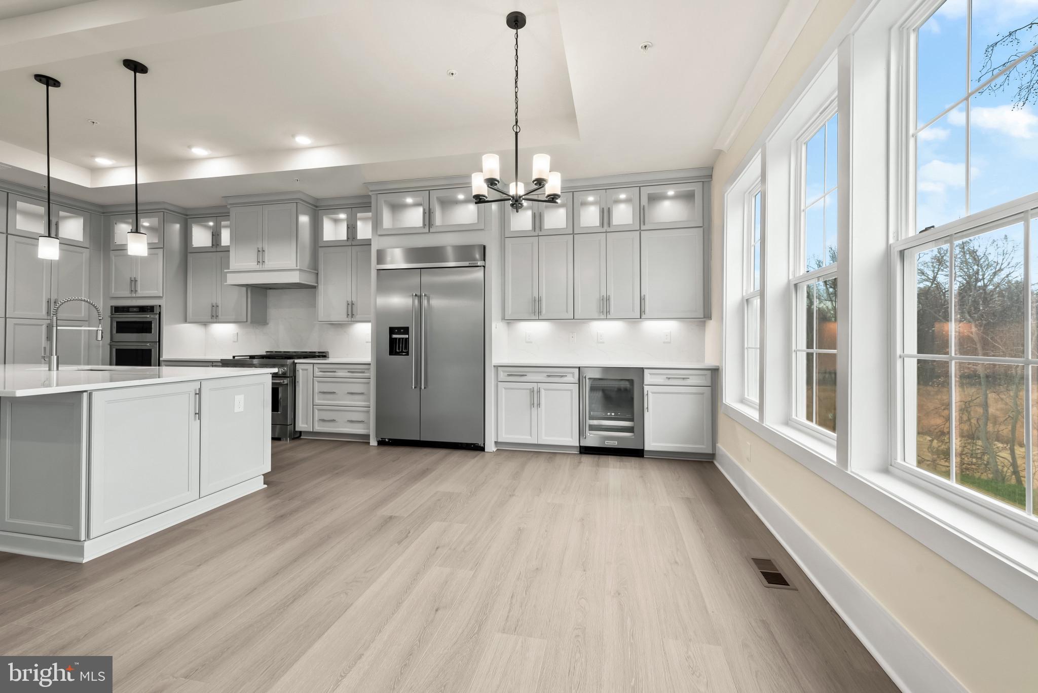 STILLVIEW ACRES - Residential