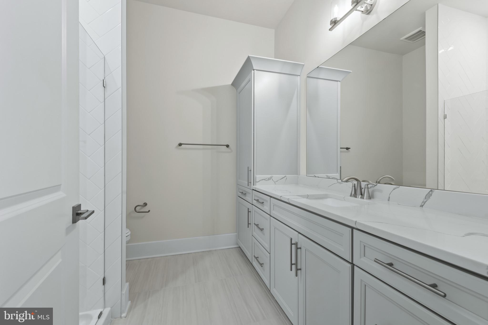 STILLVIEW ACRES - Residential