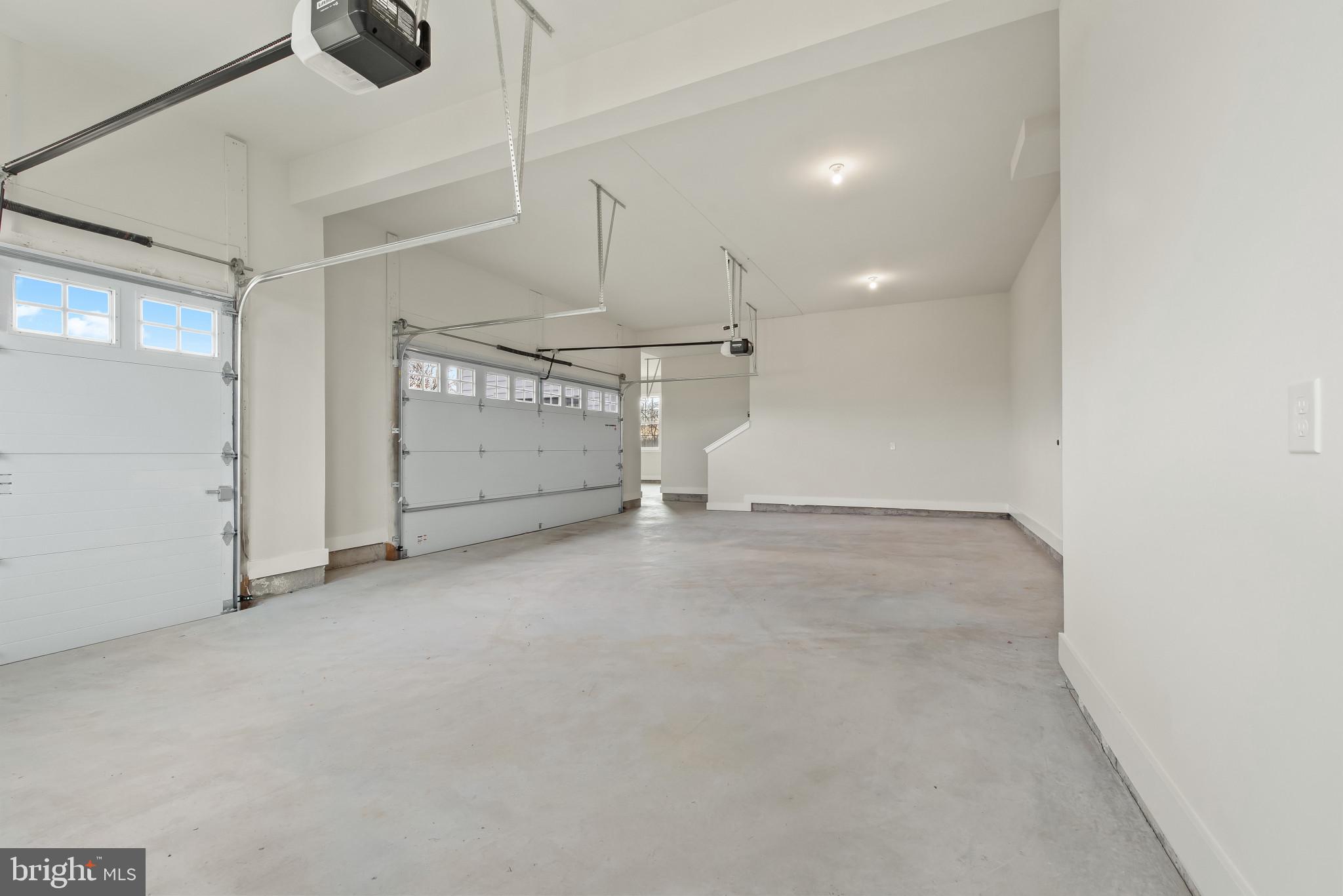 STILLVIEW ACRES - Residential