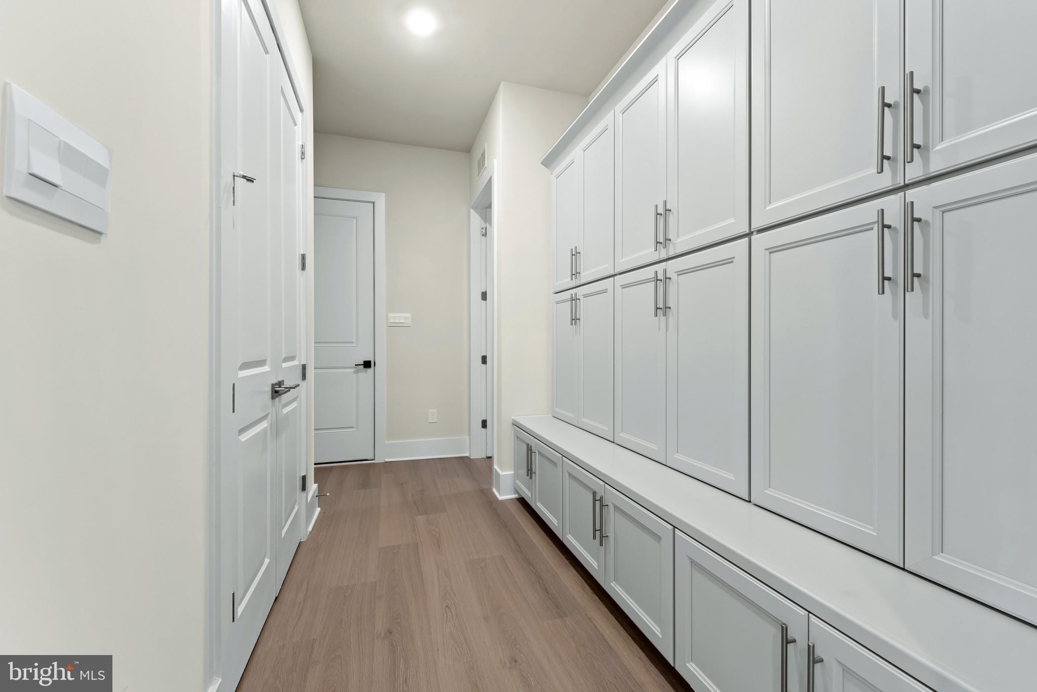 STILLVIEW ACRES - Residential