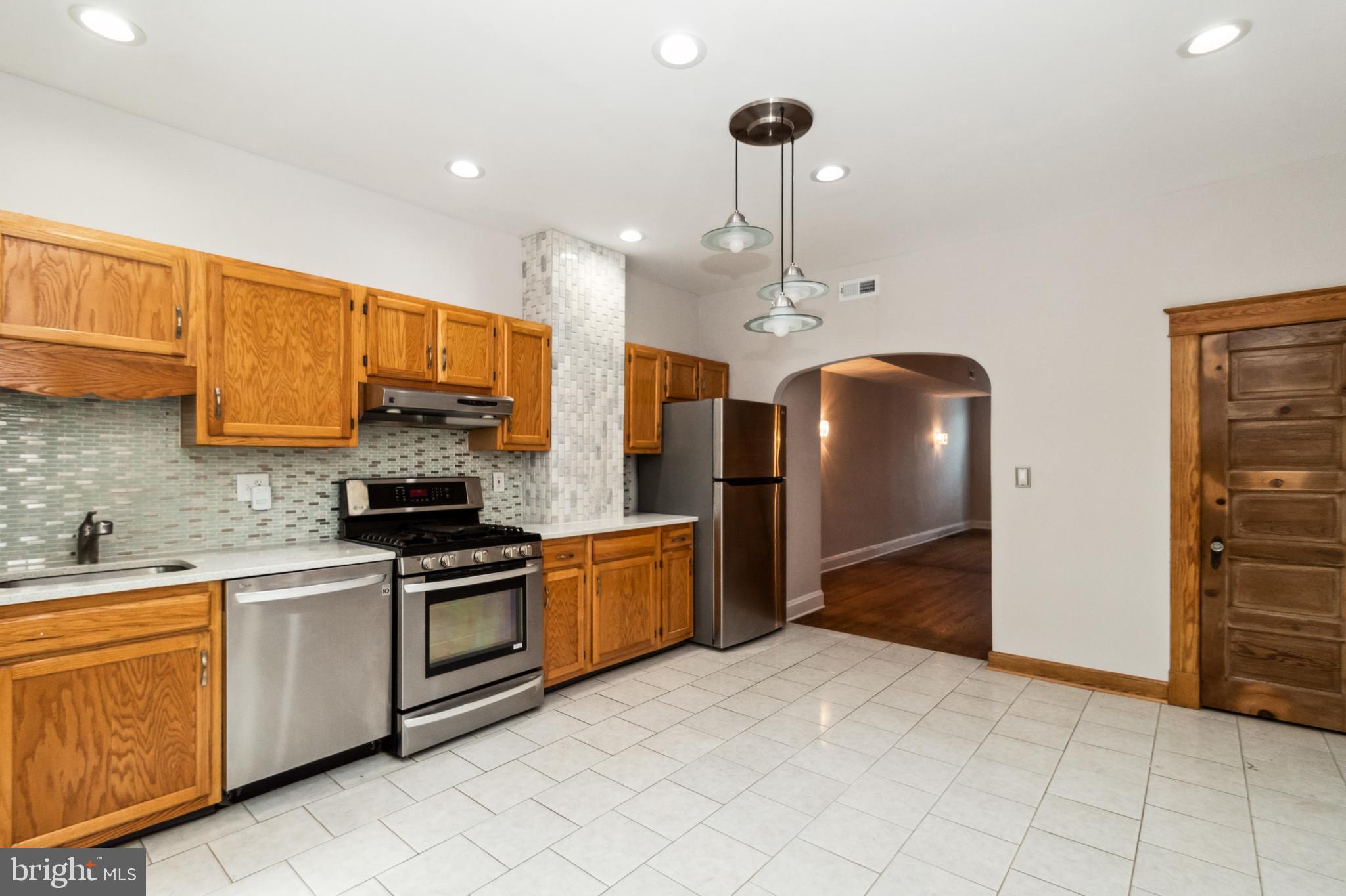 HIGHLANDTOWN - Residential