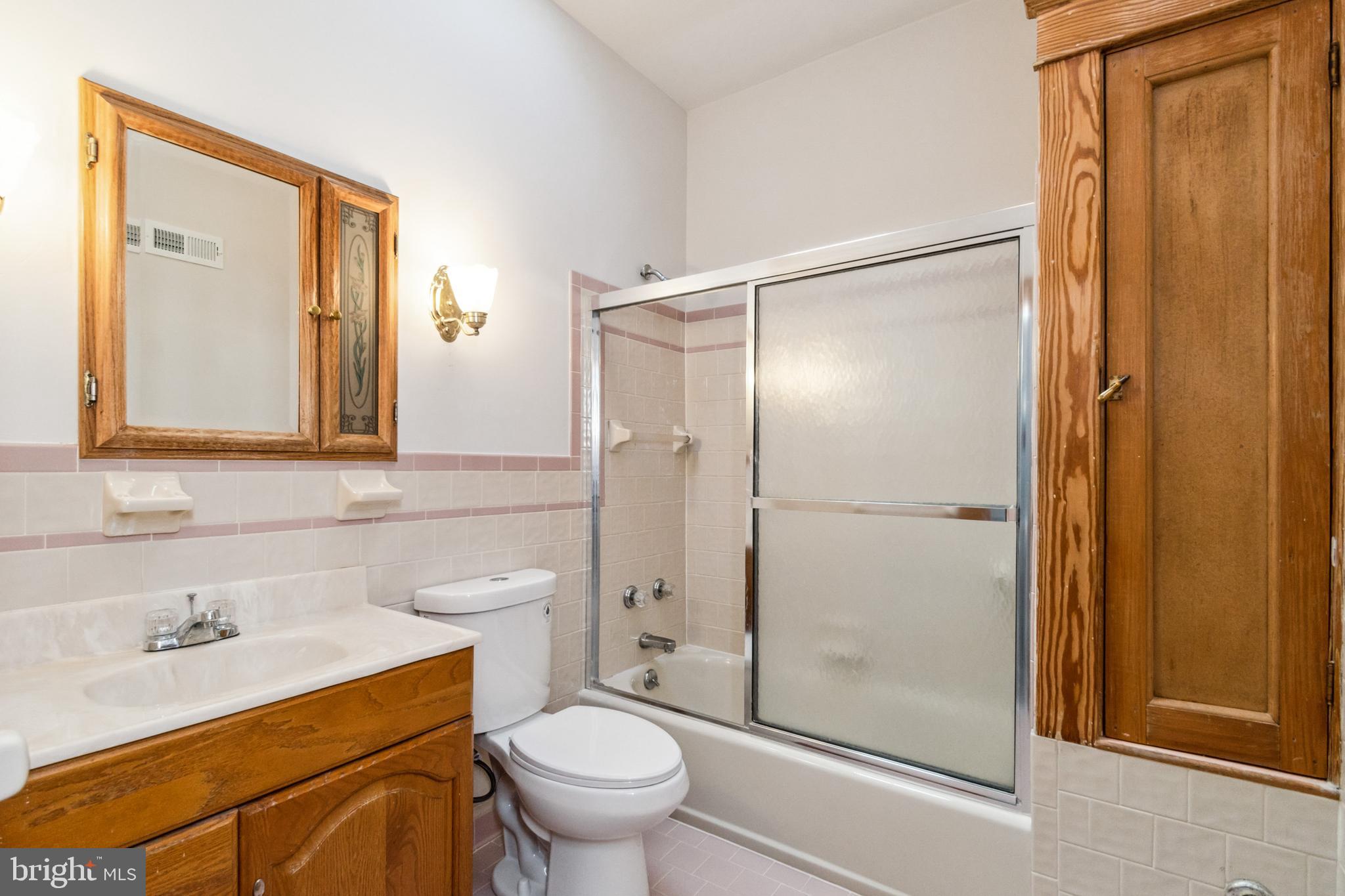 HIGHLANDTOWN - Residential