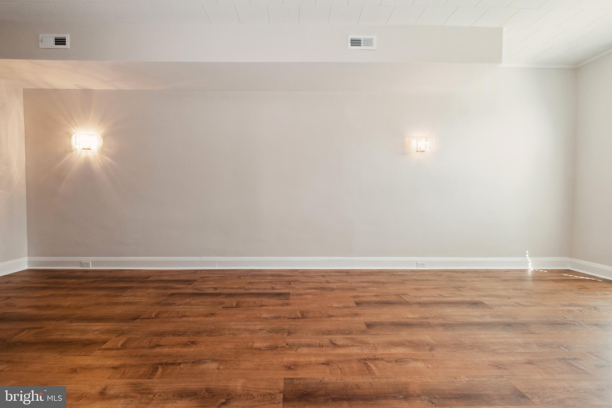 HIGHLANDTOWN - Residential