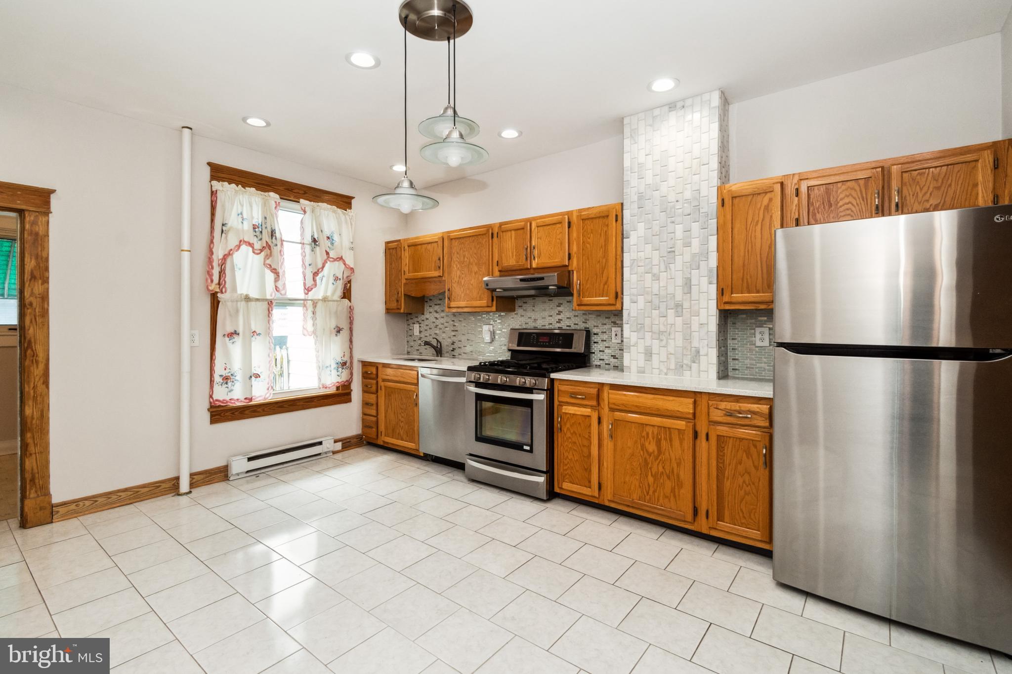 HIGHLANDTOWN - Residential