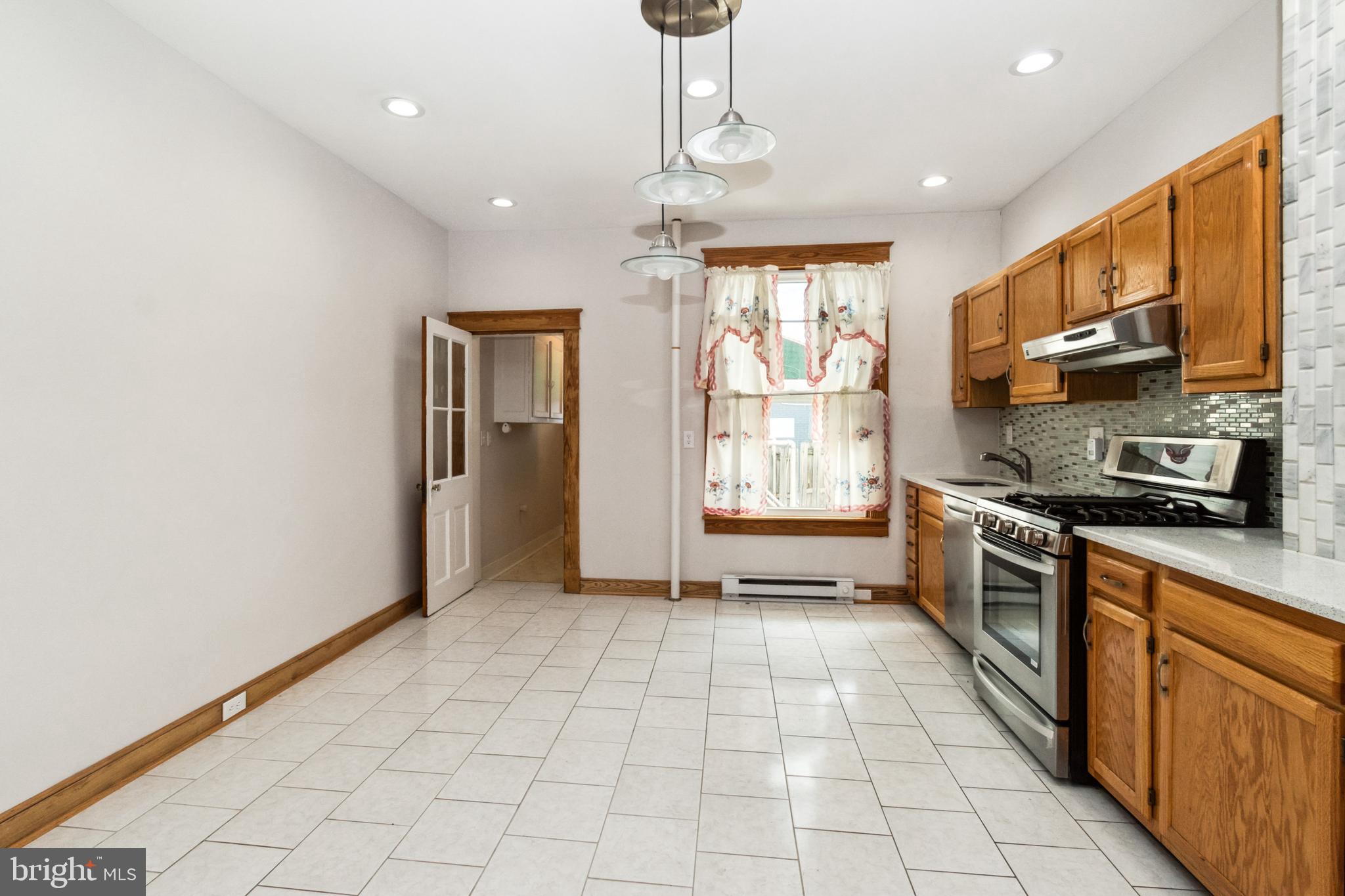 HIGHLANDTOWN - Residential