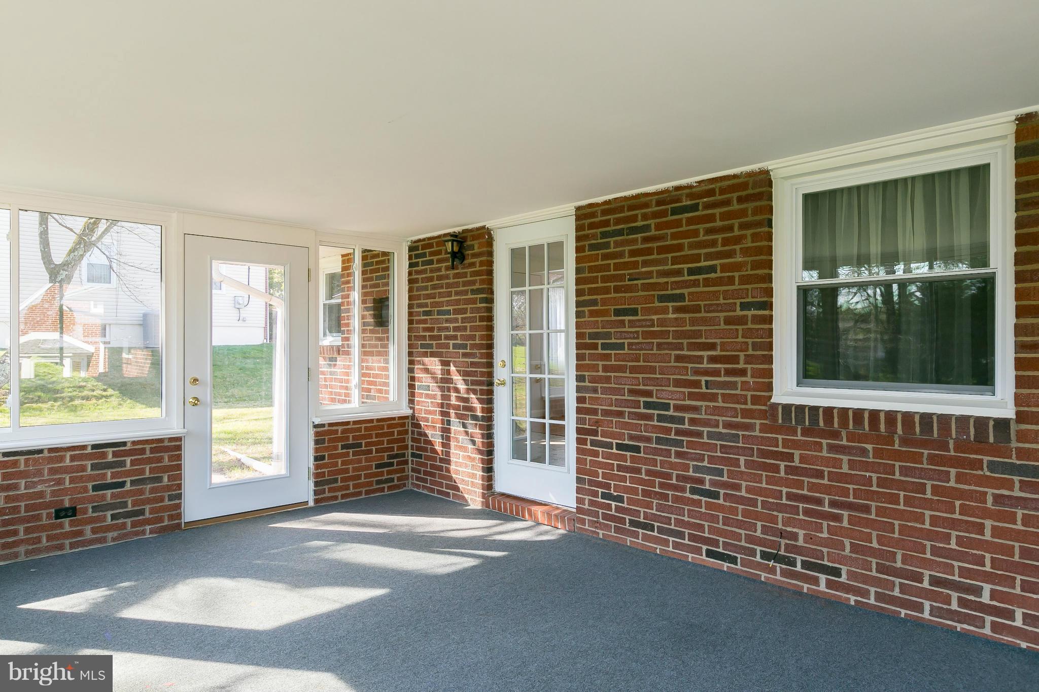 PINE RIDGE - Residential