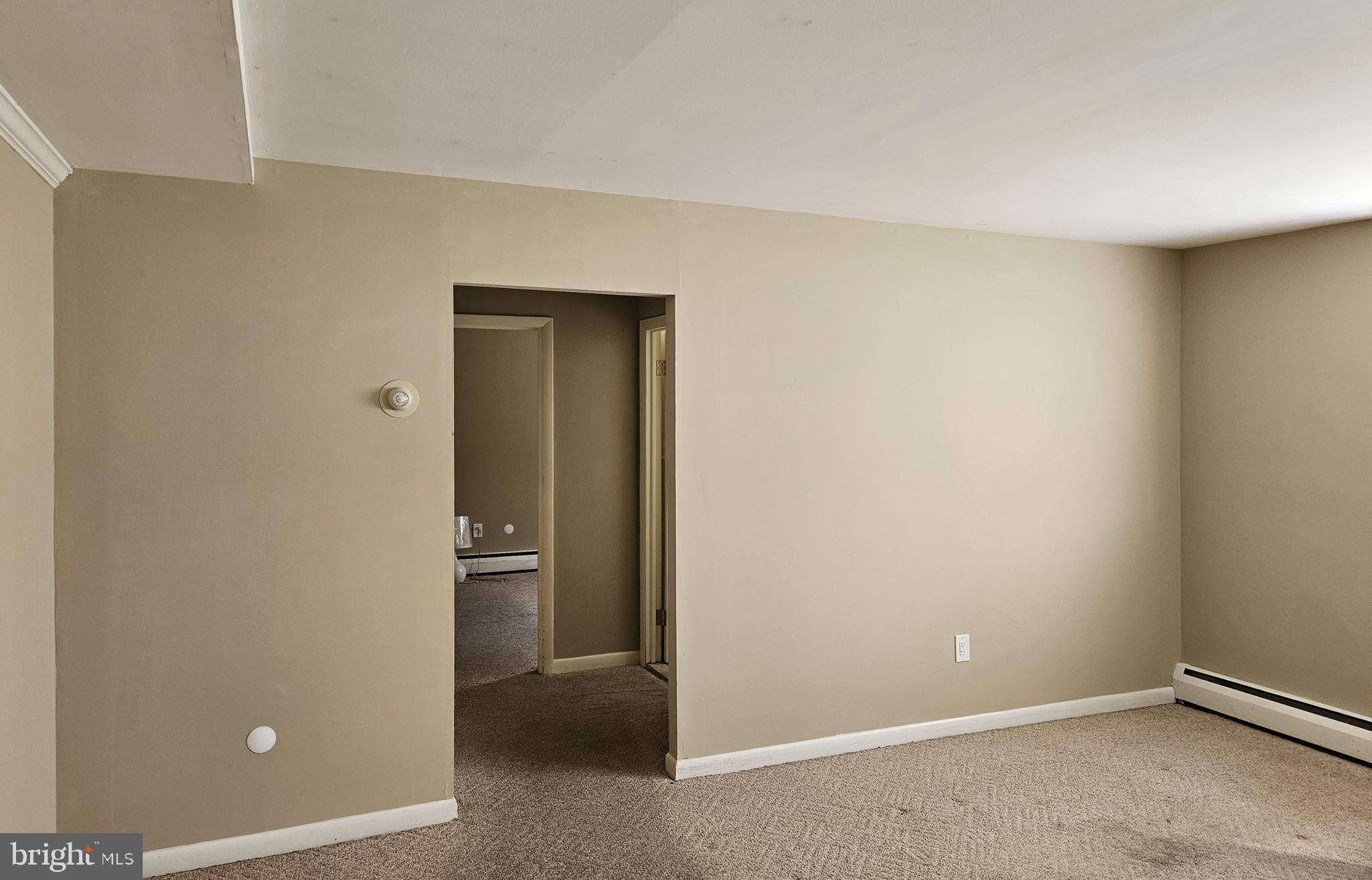 335 E LANCASTER AVENUE B4
