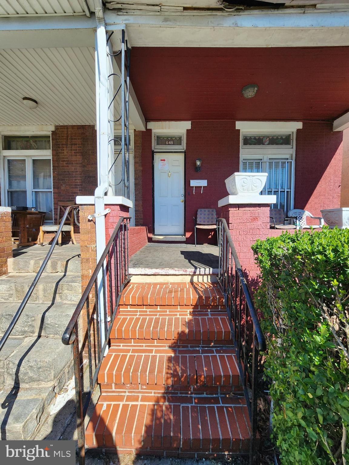 EVERGREEN LAWN - Residential