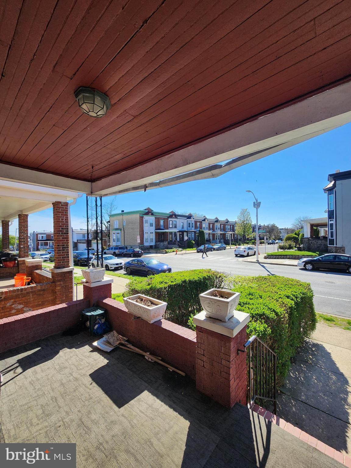 EVERGREEN LAWN - Residential
