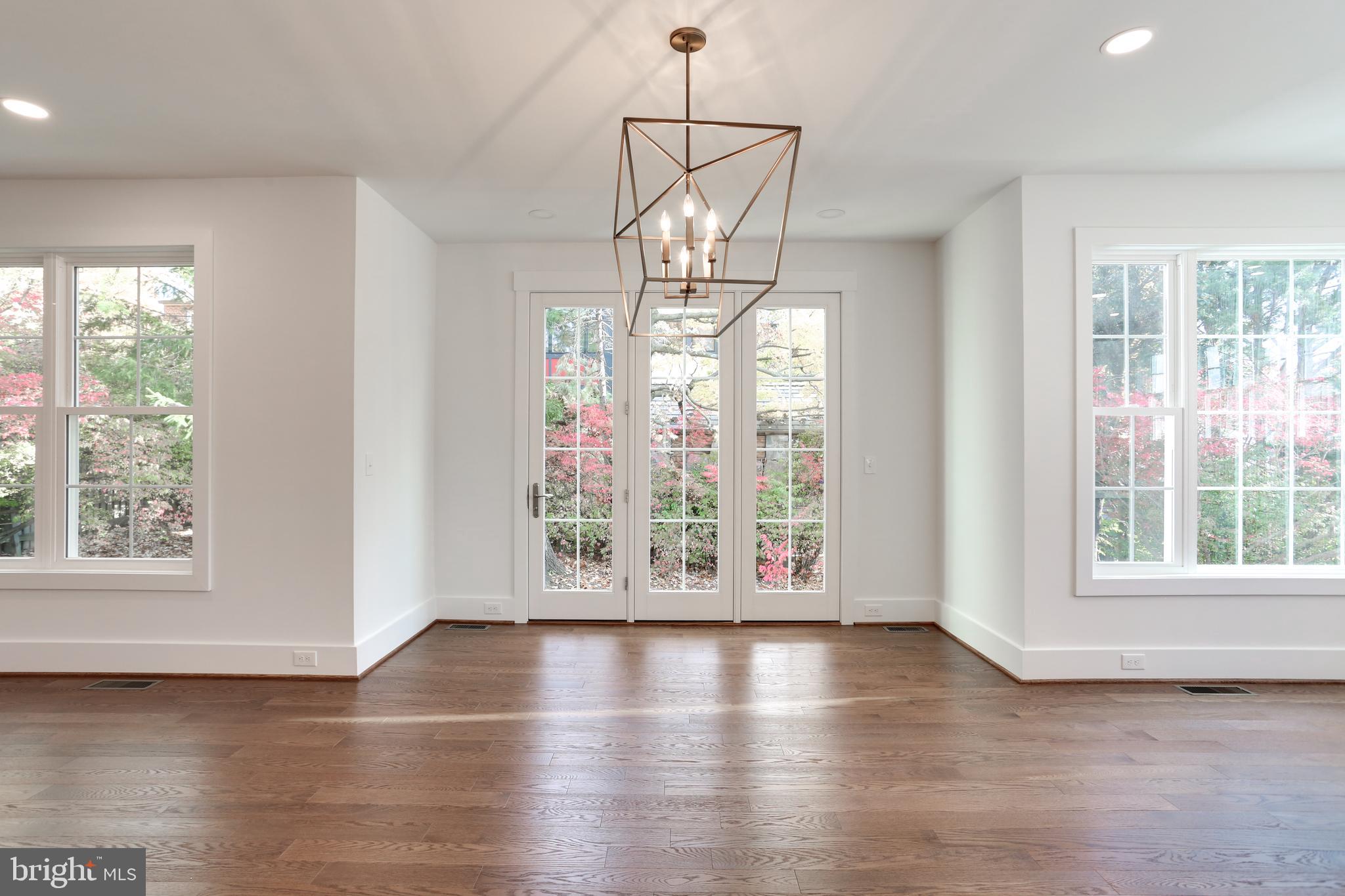 GARDEN CITY - Residential