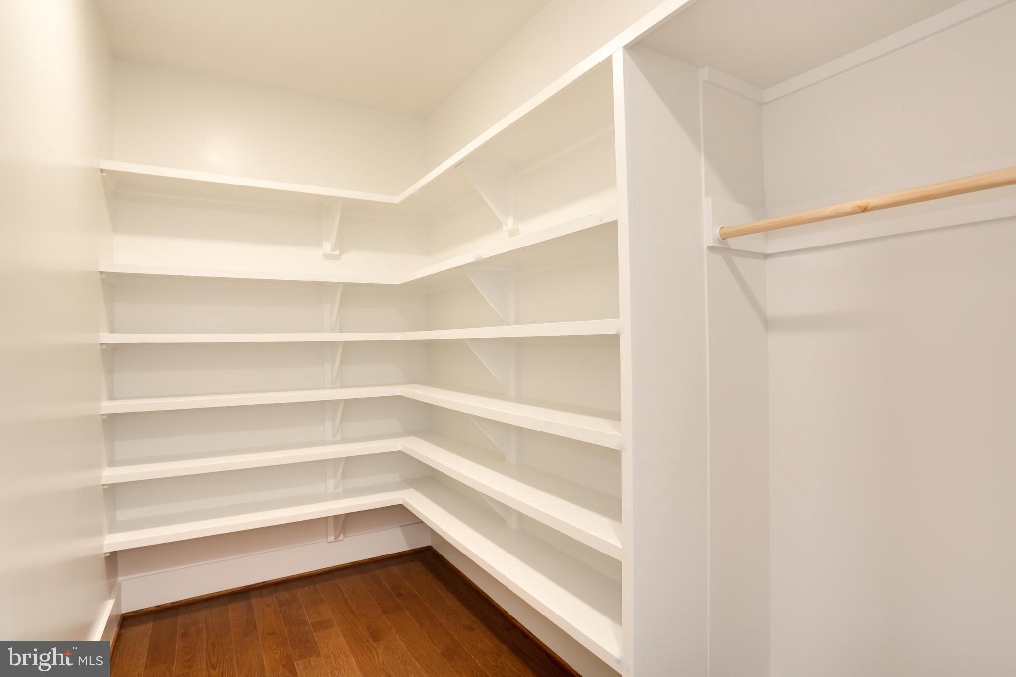 GARDEN CITY - Residential