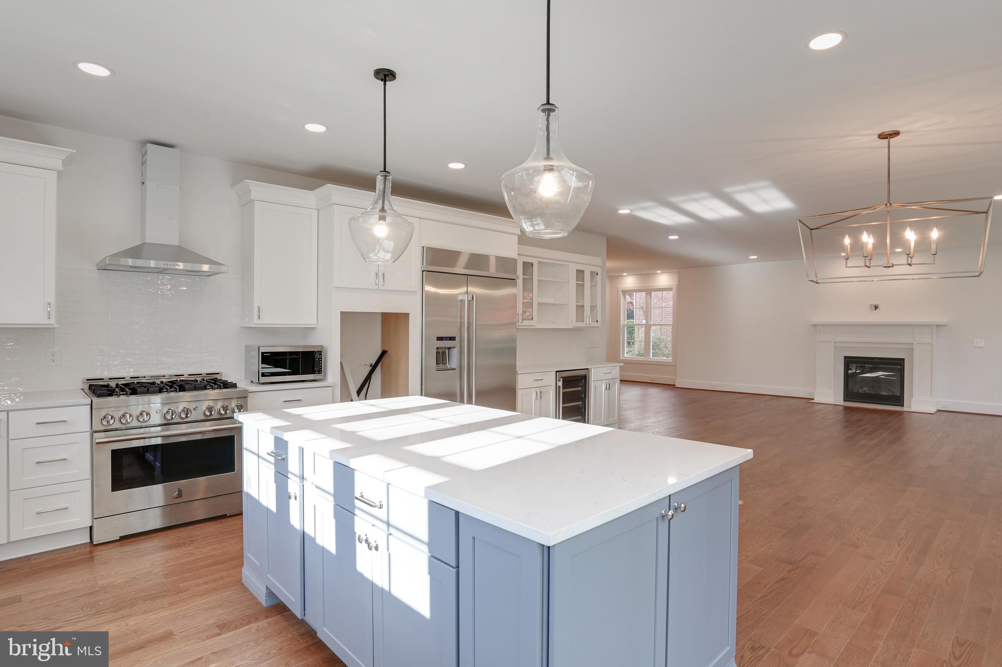 GARDEN CITY - Residential