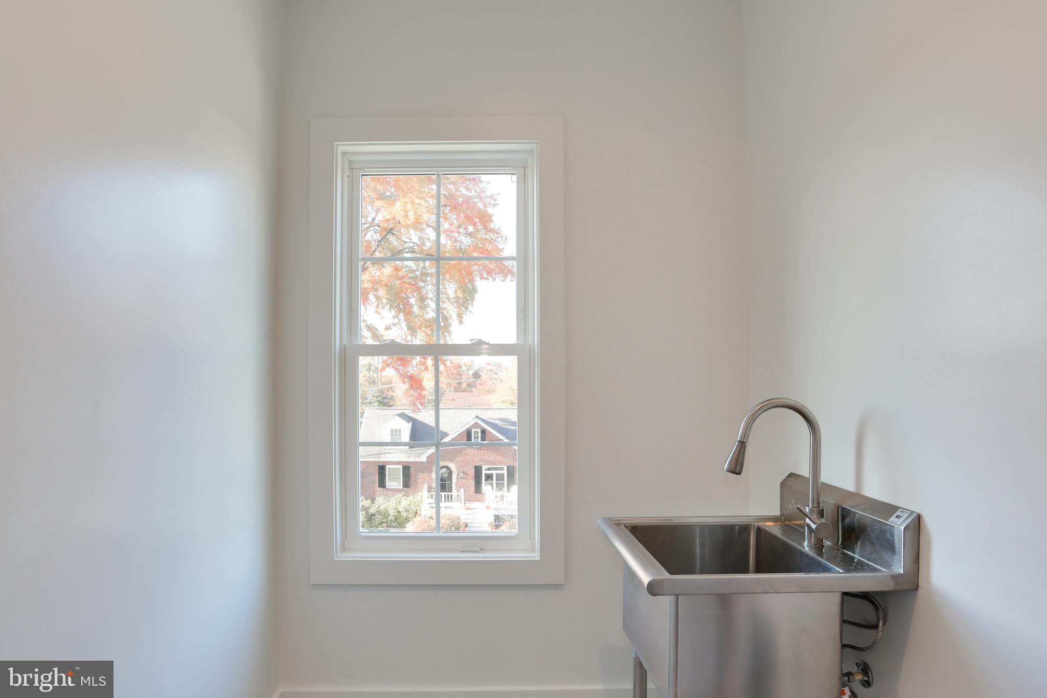 GARDEN CITY - Residential