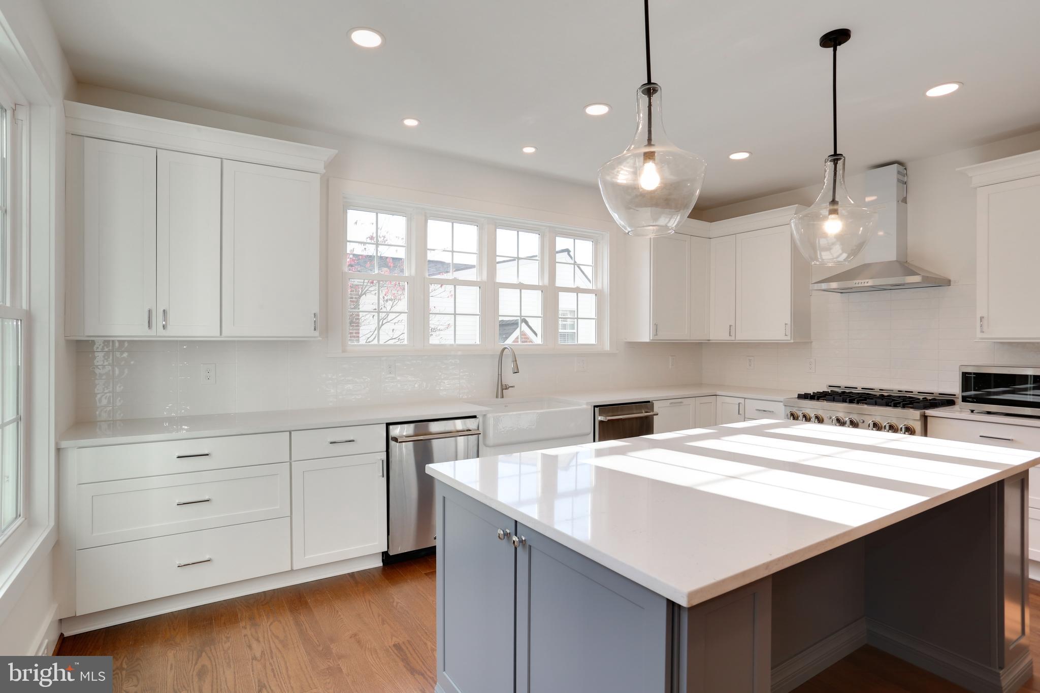 GARDEN CITY - Residential