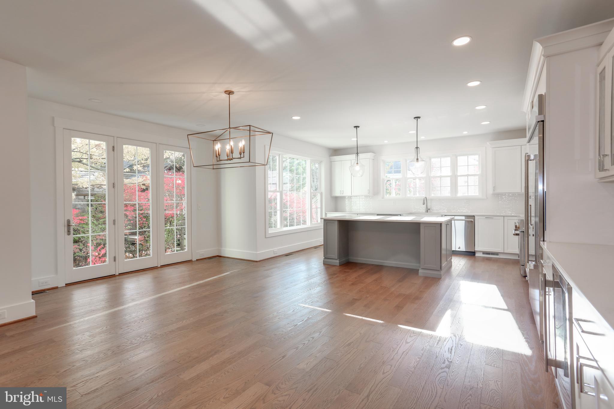 GARDEN CITY - Residential