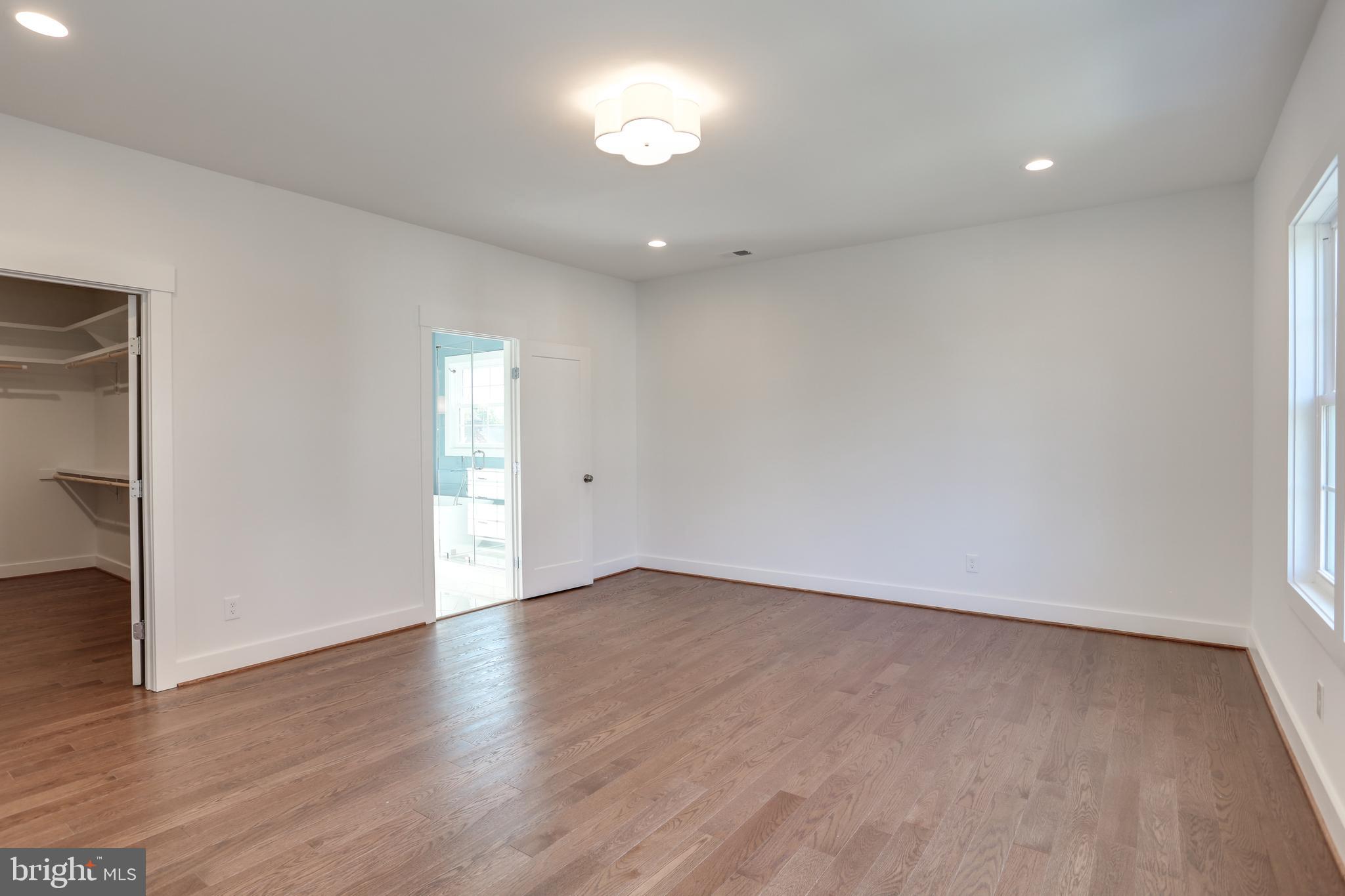 GARDEN CITY - Residential