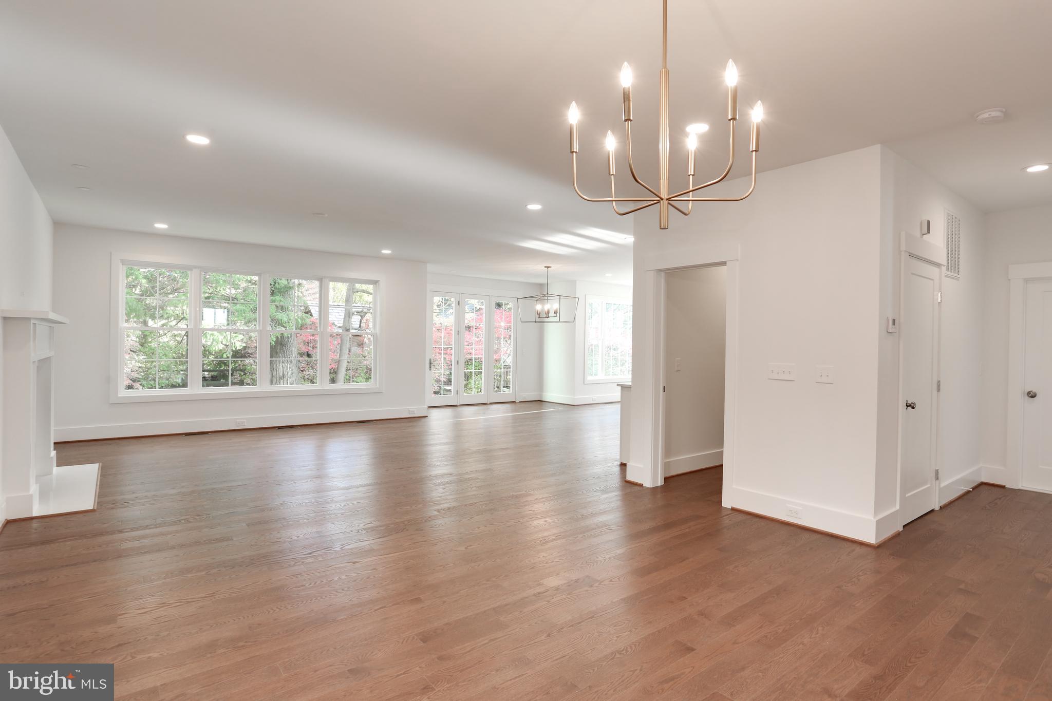 GARDEN CITY - Residential