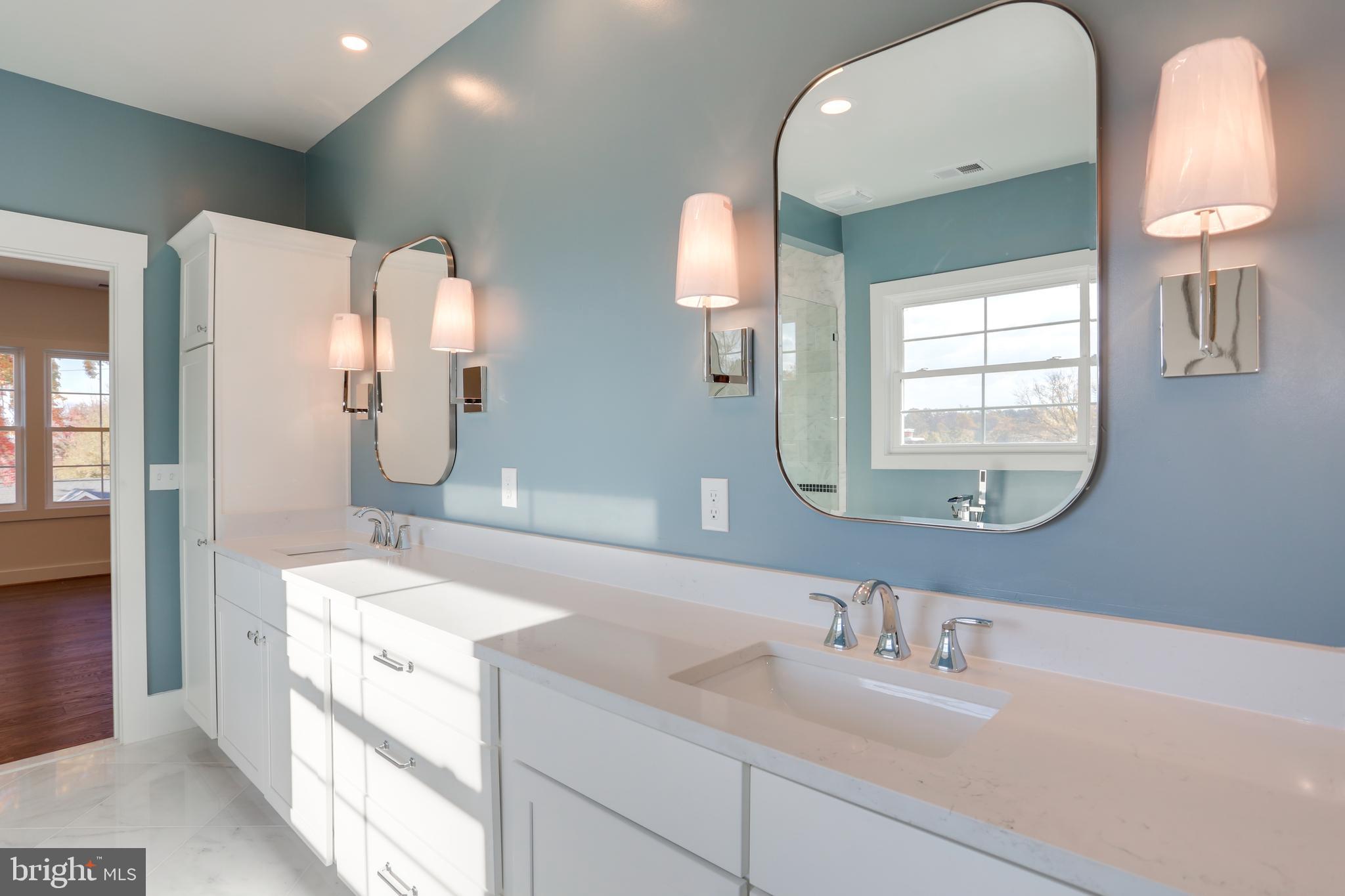 GARDEN CITY - Residential