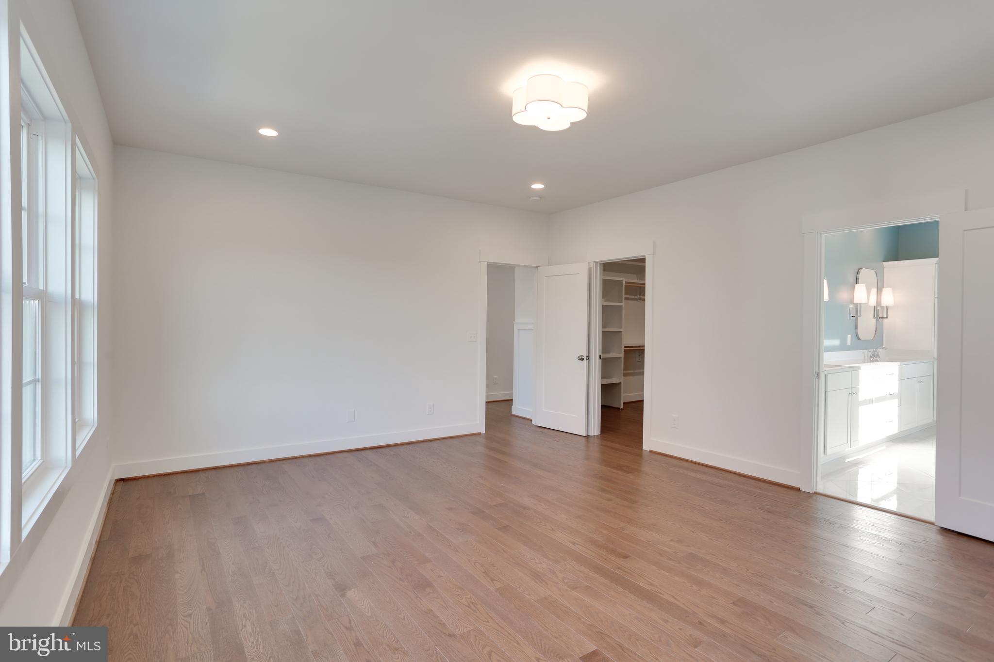 GARDEN CITY - Residential