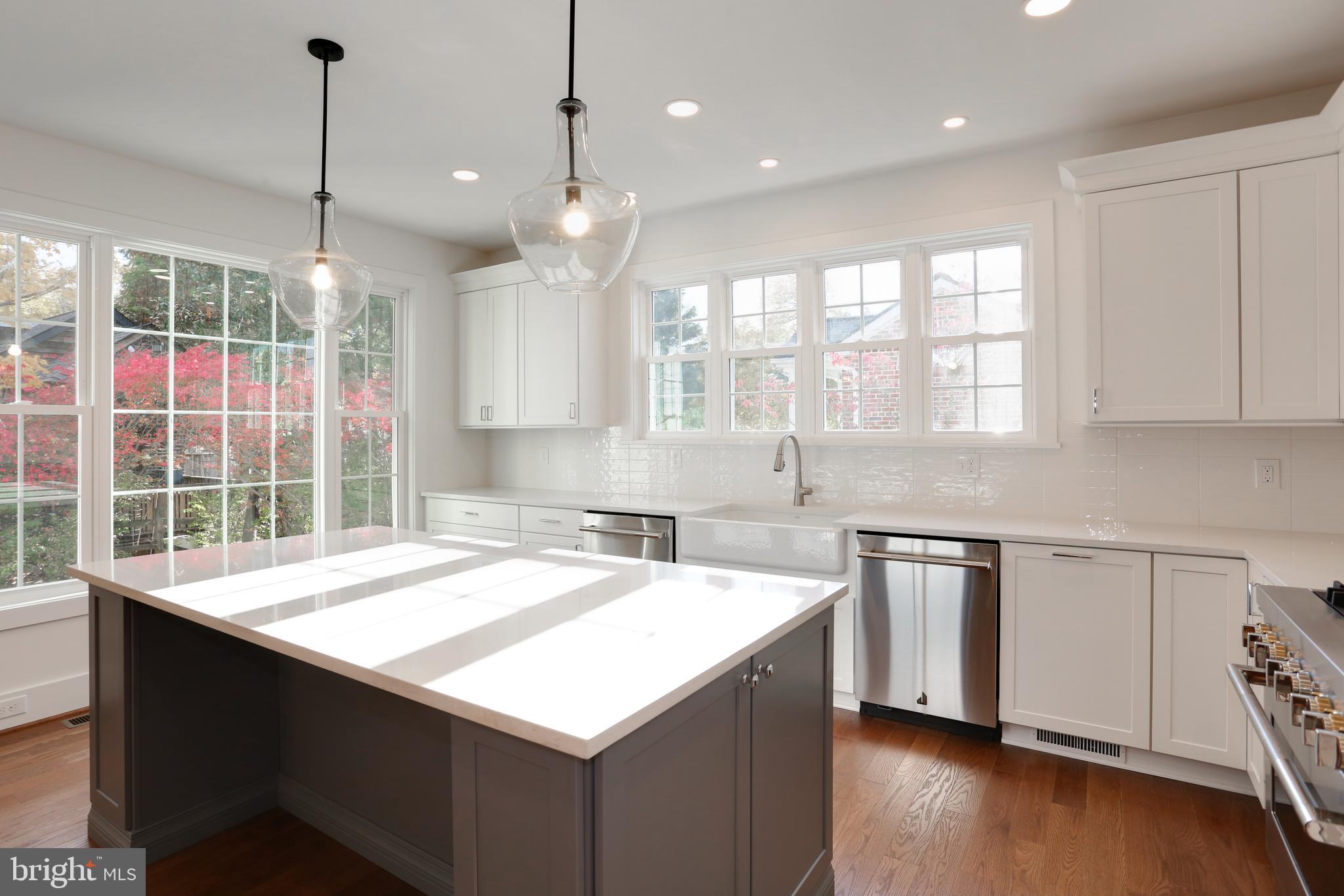 GARDEN CITY - Residential