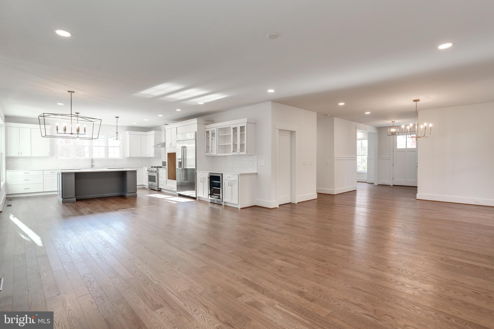 GARDEN CITY - Residential