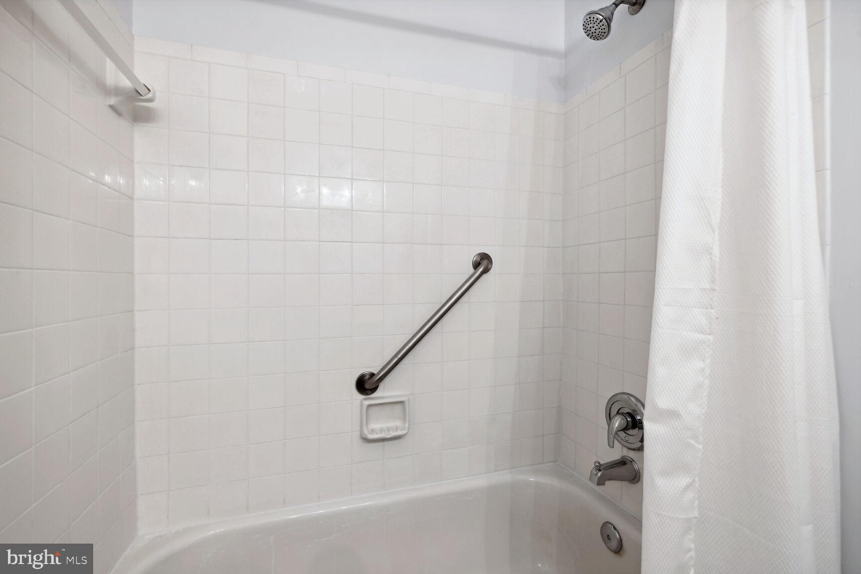 HOMELAND VILLAGE - Residential