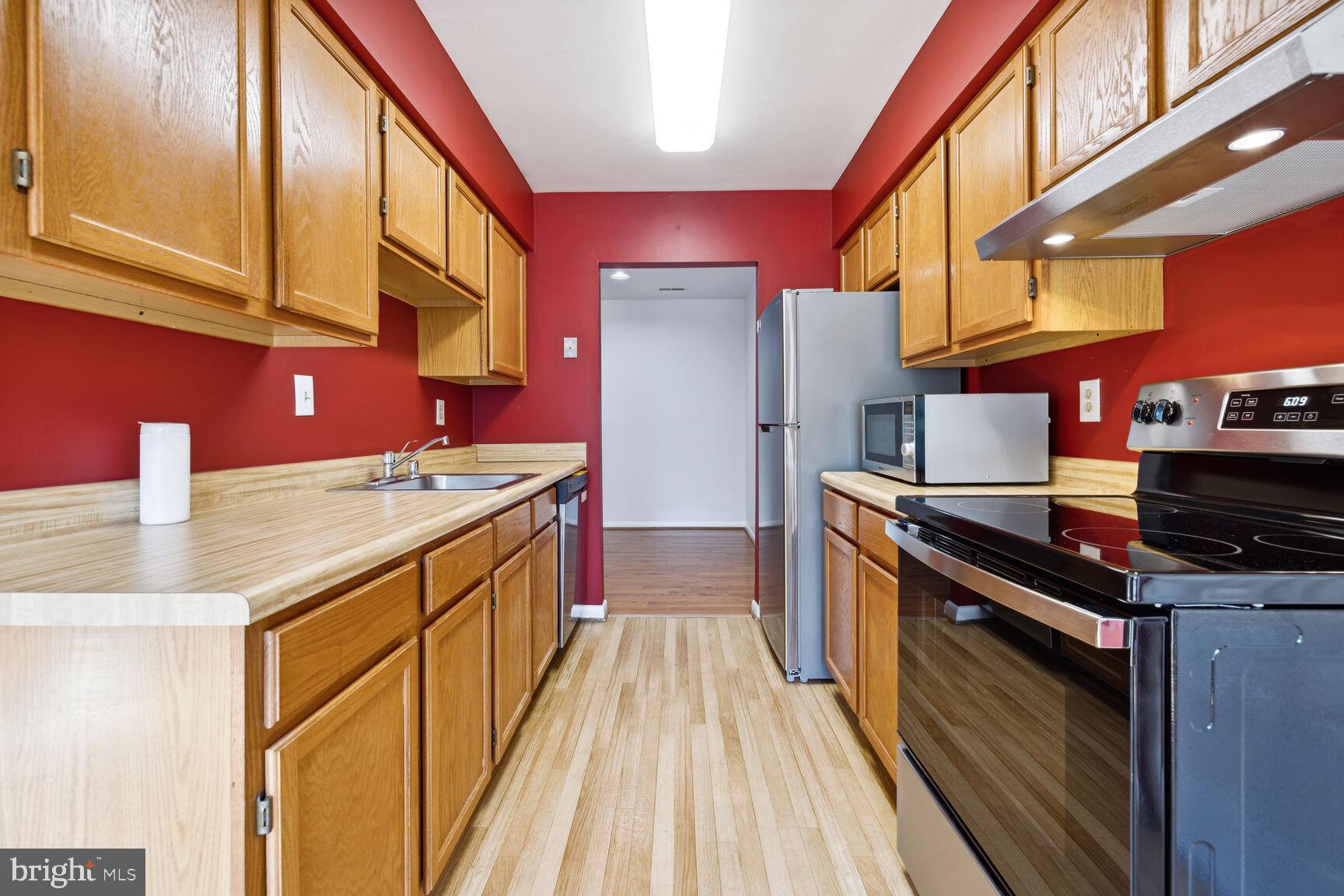 HOMELAND VILLAGE - Residential