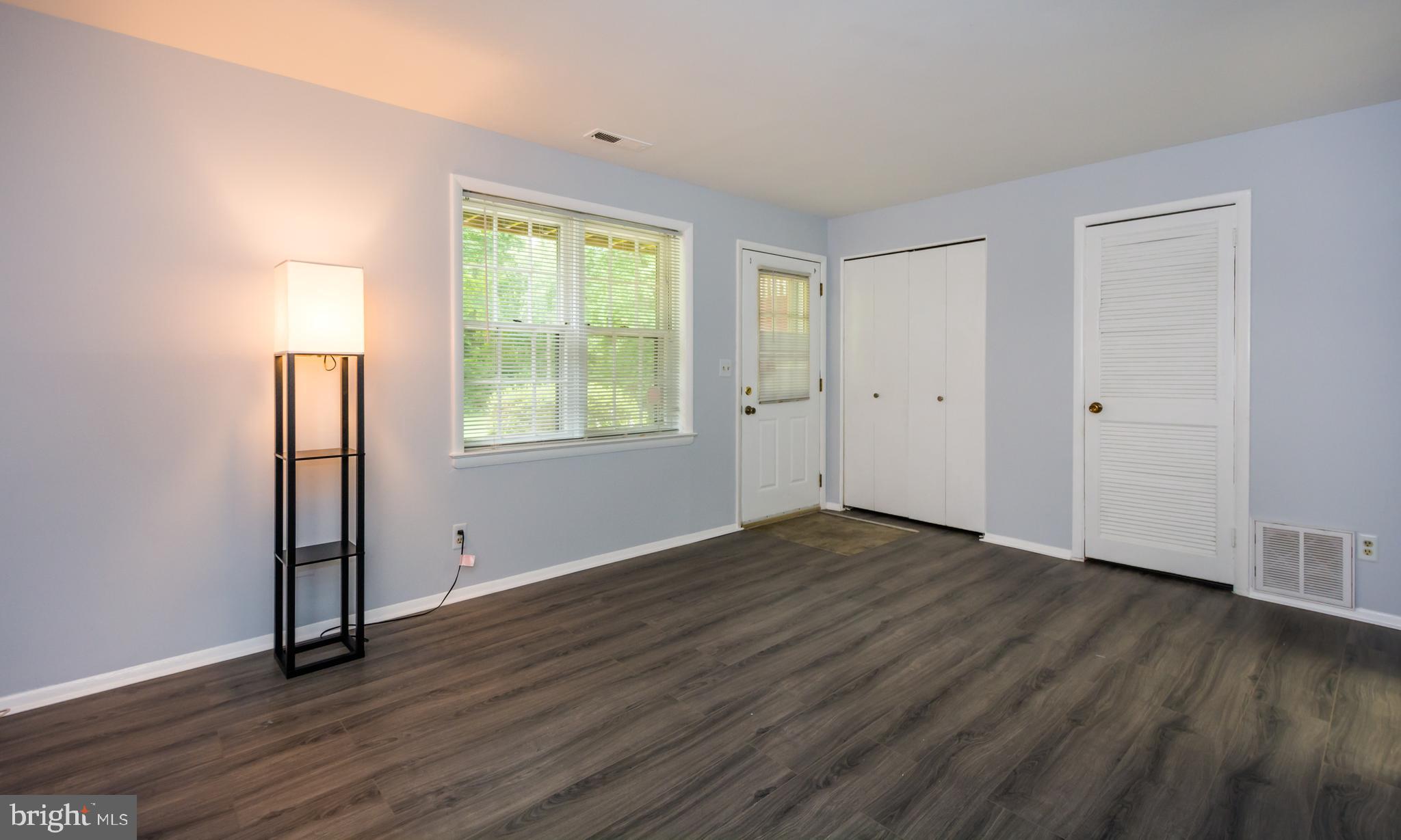 THE HUNTSMAN CONDOMINIUM - Residential