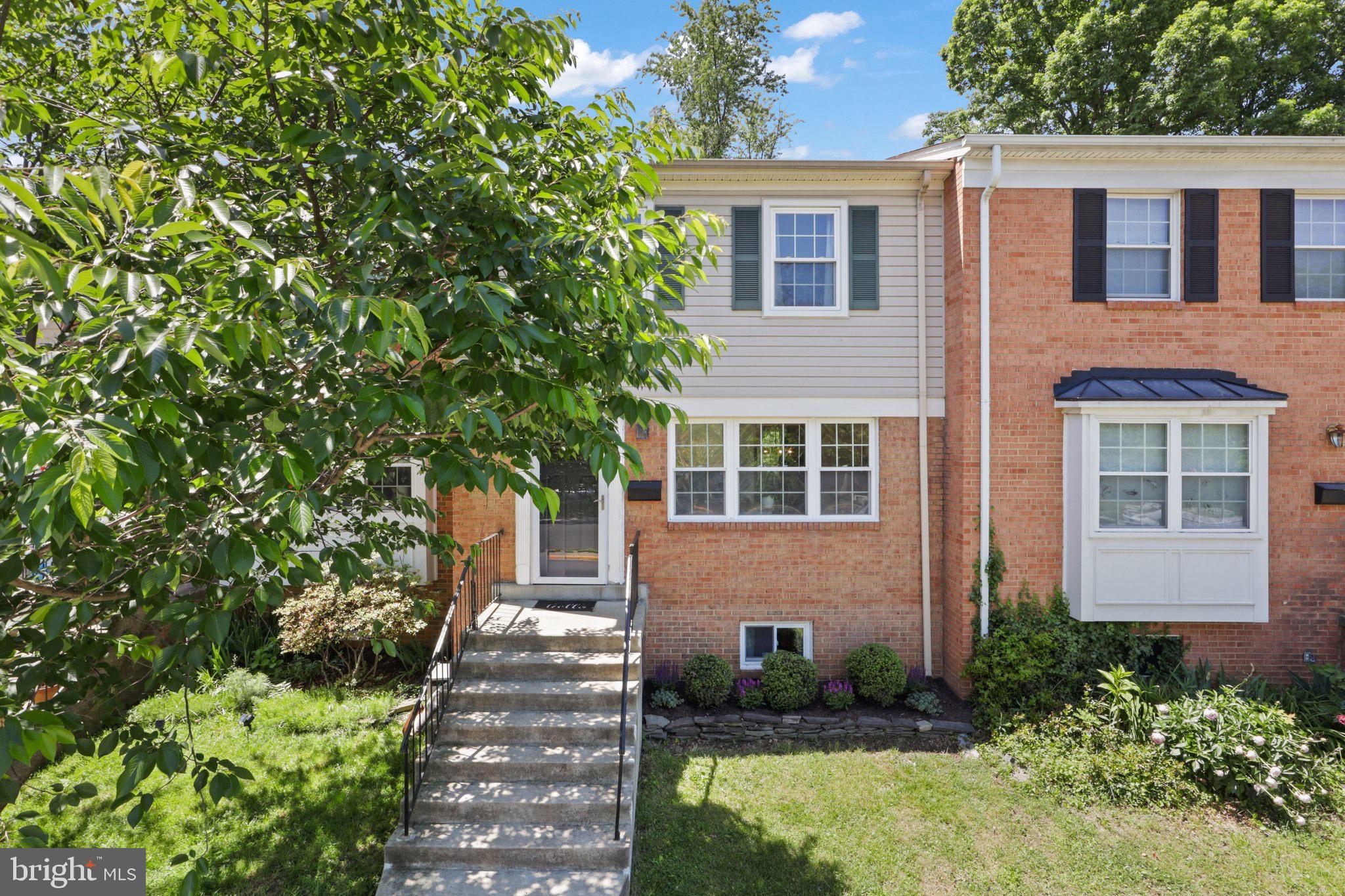 2802 HYSON LANE