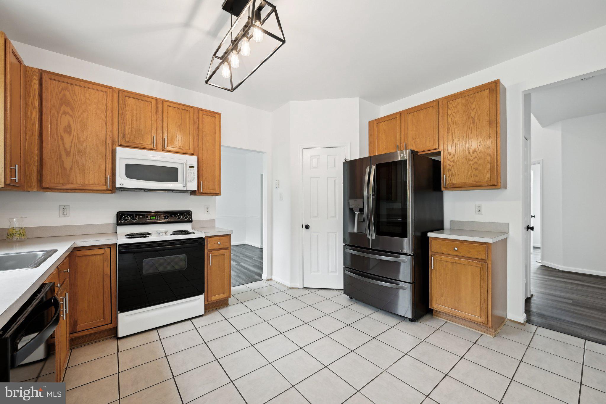 WIN-ROB ESTATES - Residential