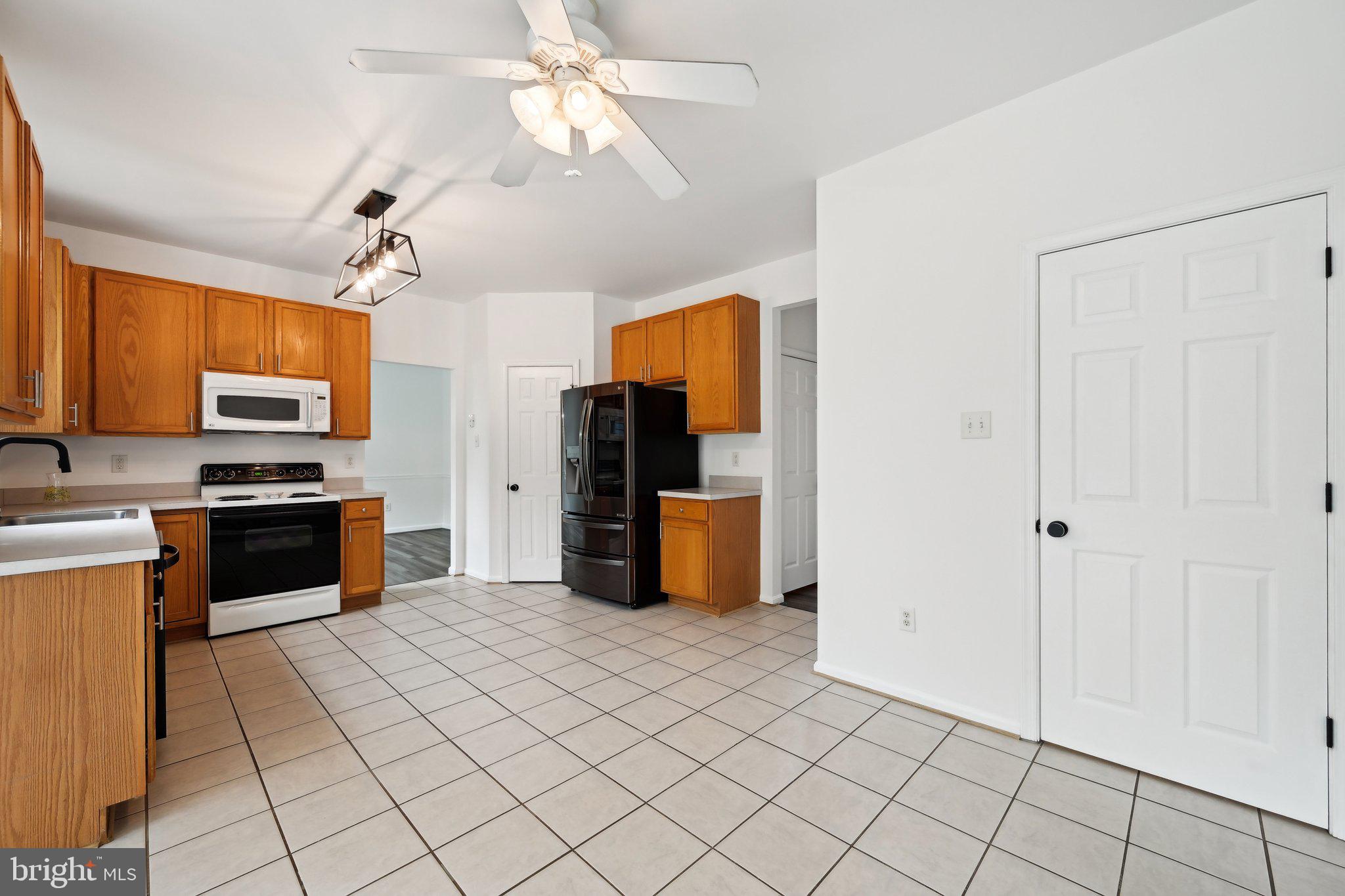 WIN-ROB ESTATES - Residential