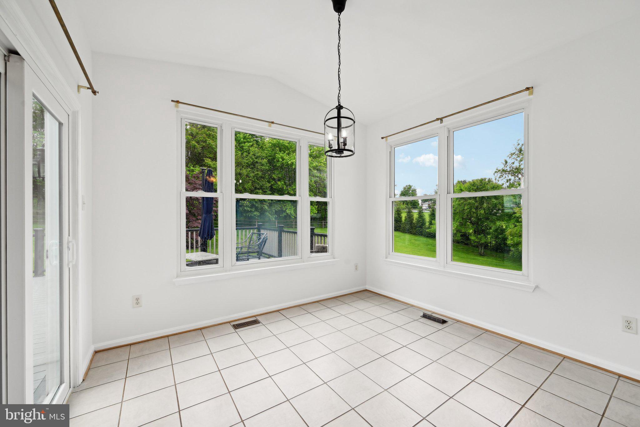 WIN-ROB ESTATES - Residential