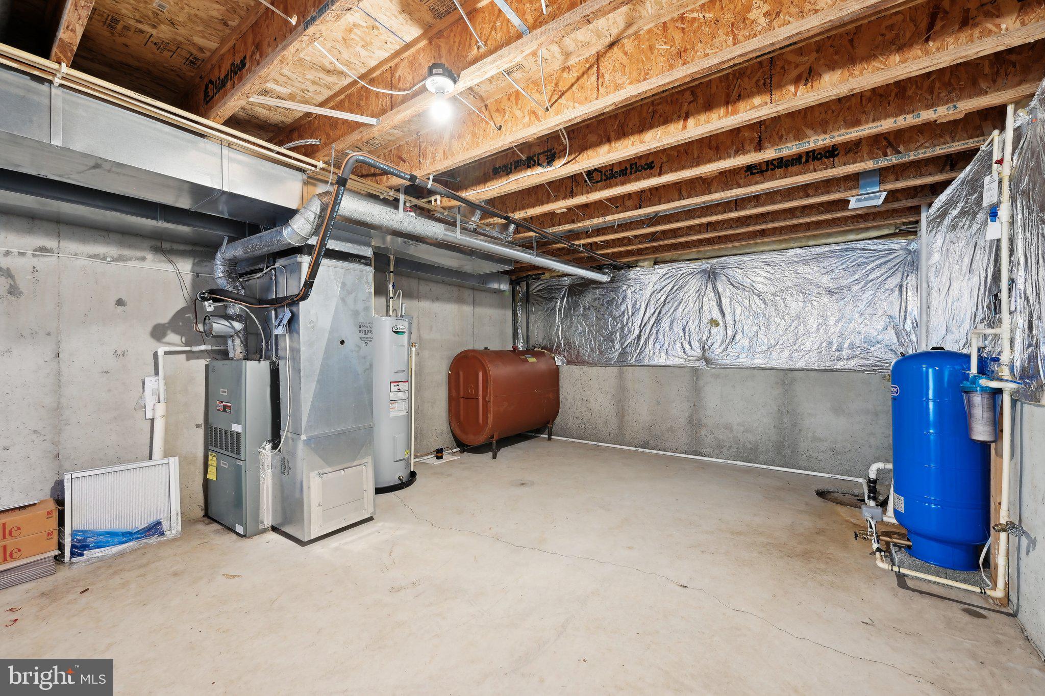 WIN-ROB ESTATES - Residential