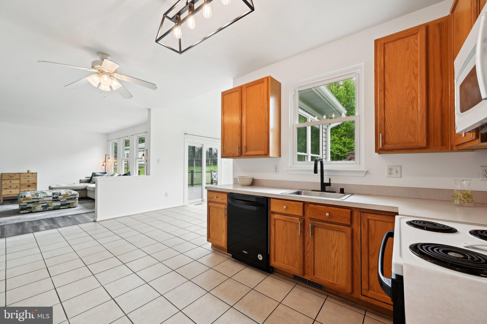 WIN-ROB ESTATES - Residential