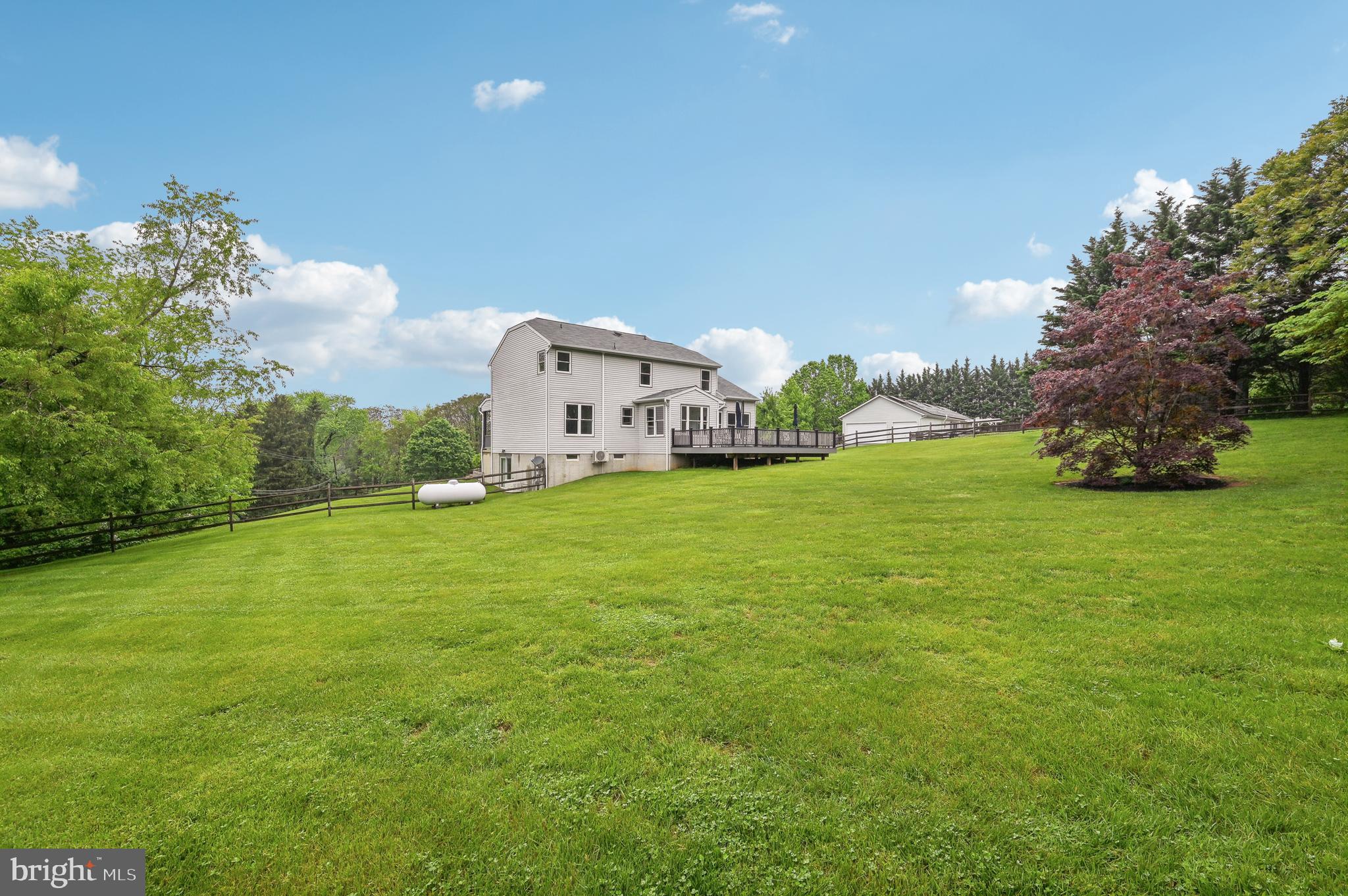 WIN-ROB ESTATES - Residential