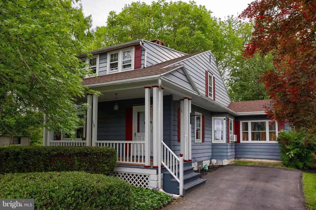 Photo of 115 Grandview Avenue, LANCASTER, PA 17603 (MLS # PALA2088306)