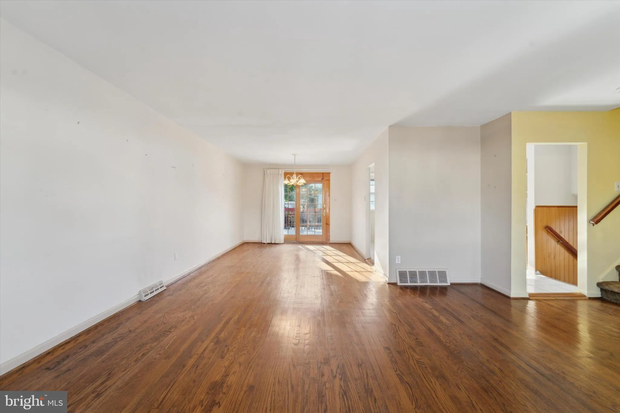 Cherry Hill, New Jersey 08034, United States, 4 Bedrooms Bedrooms, ,3 BathroomsBathrooms,Residential,Contingent,18283