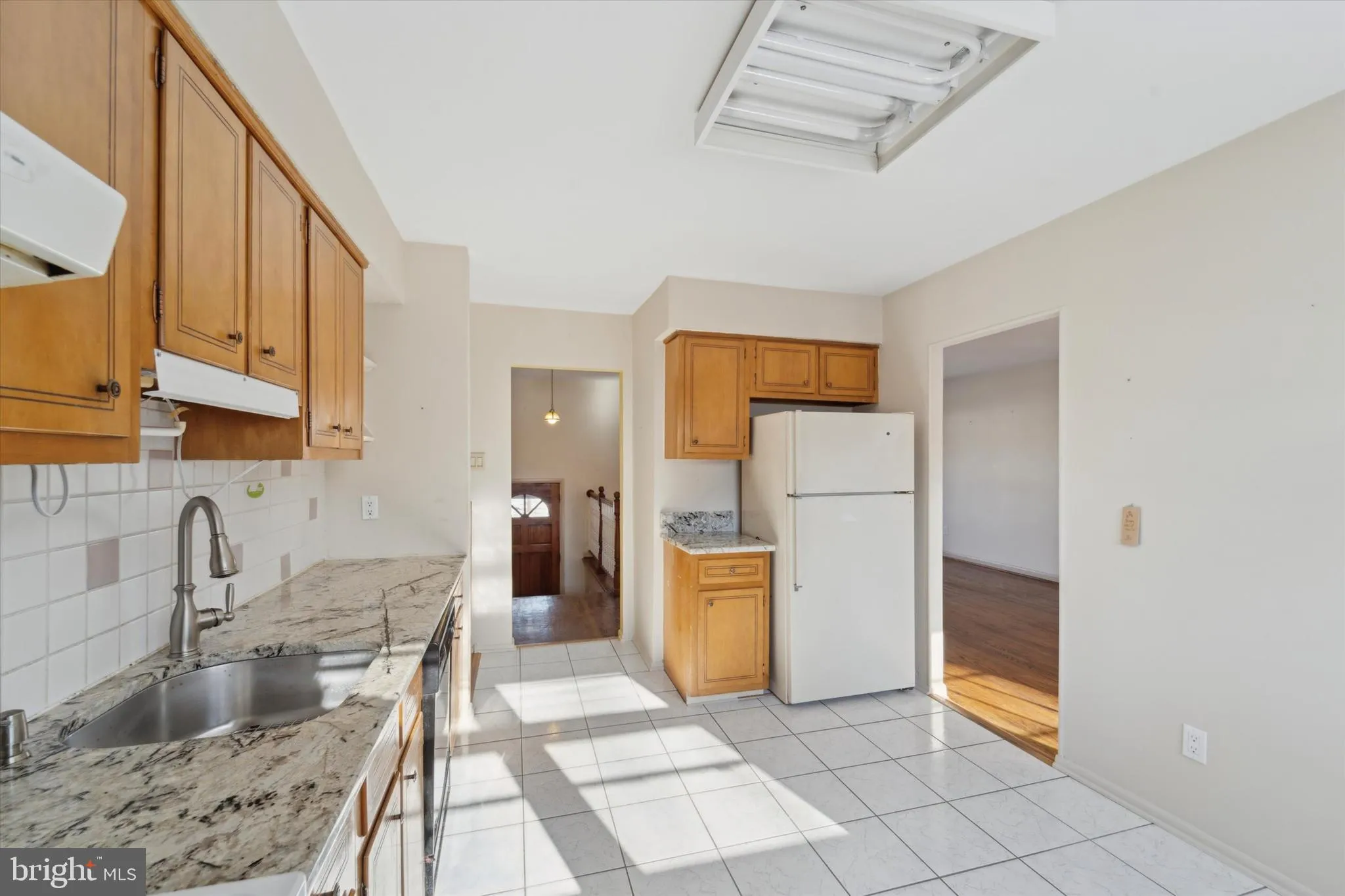 Cherry Hill, New Jersey 08034, United States, 4 Bedrooms Bedrooms, ,3 BathroomsBathrooms,Residential,Contingent,18283