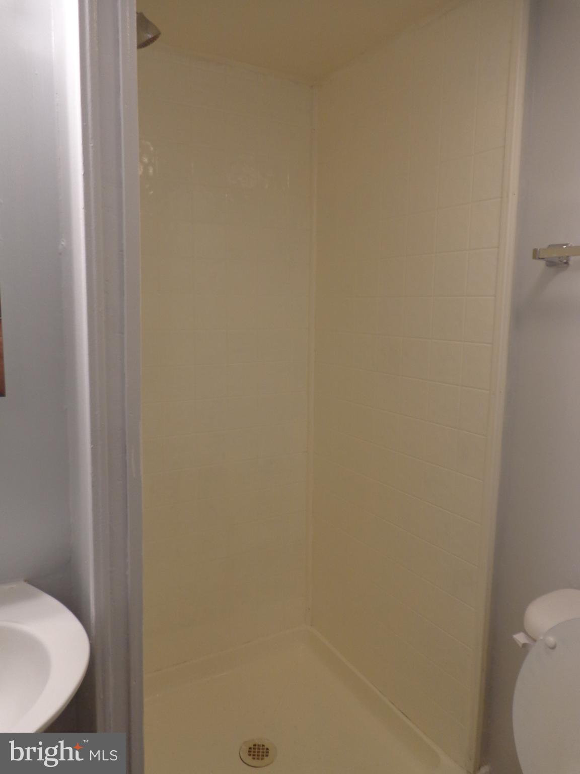 GREENFIELD FARM - Residential Lease