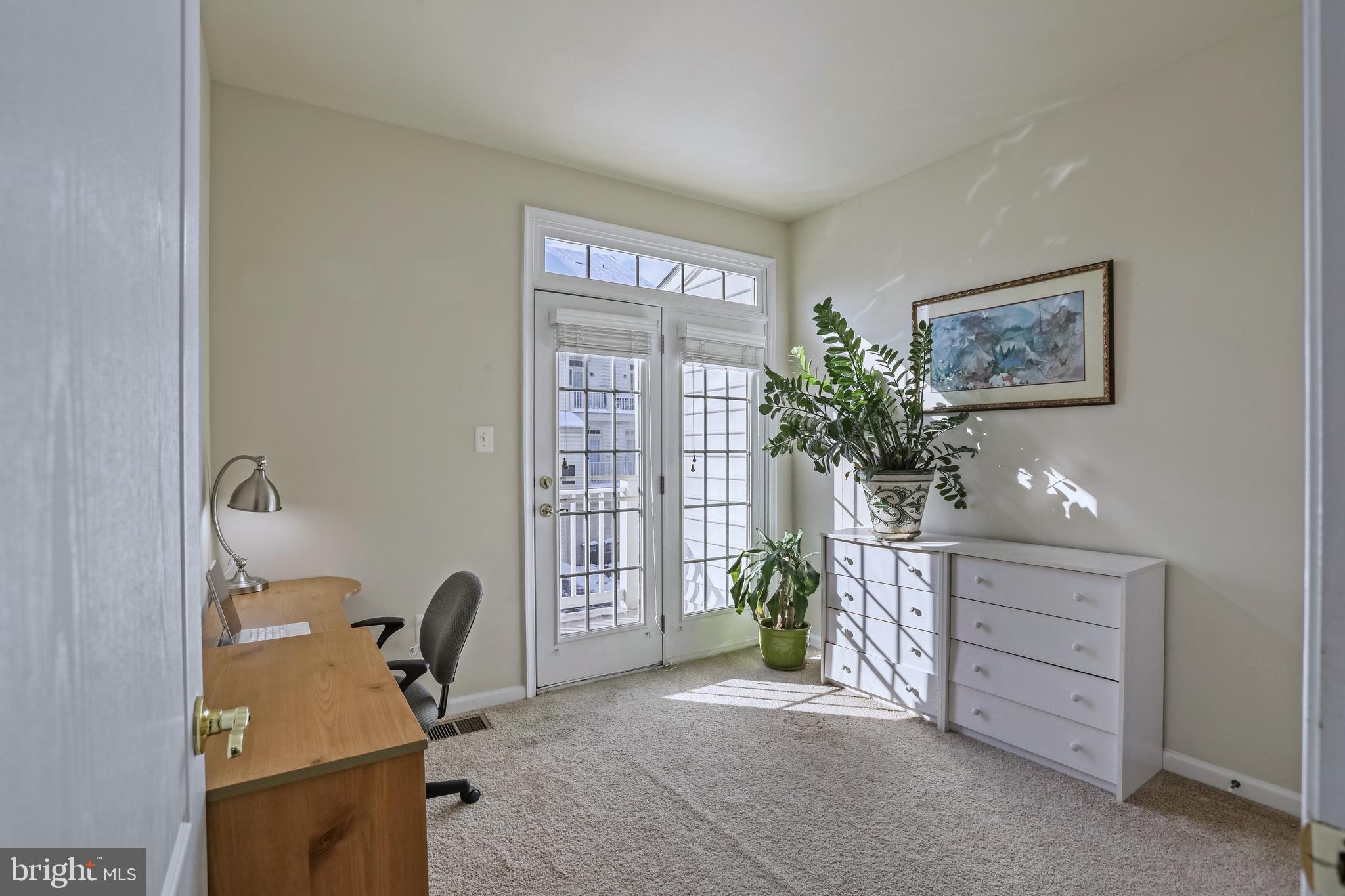 THE TOWNES AT VILLAGE PLACE - Residential