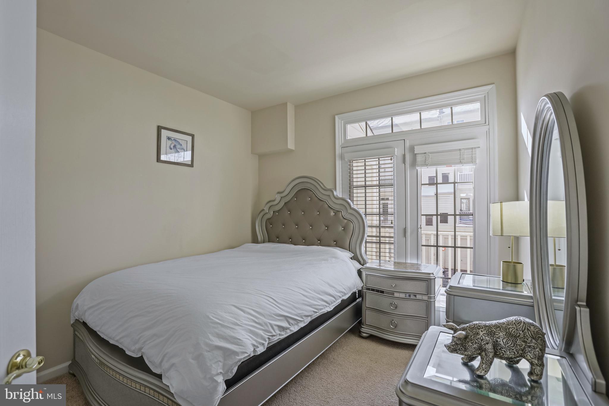 THE TOWNES AT VILLAGE PLACE - Residential