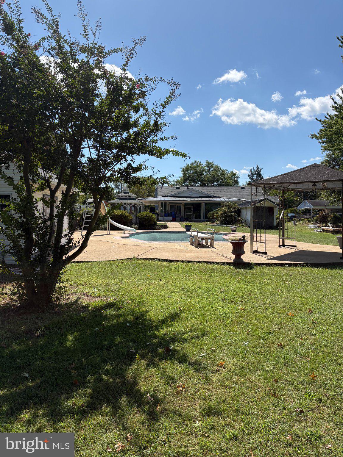9008 RUGBY ROAD