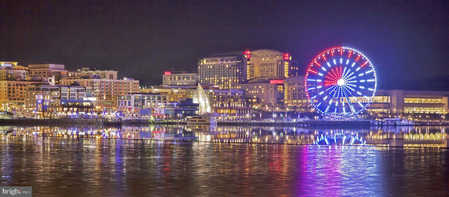 CONDO AT ISLAND CREEK - Residential