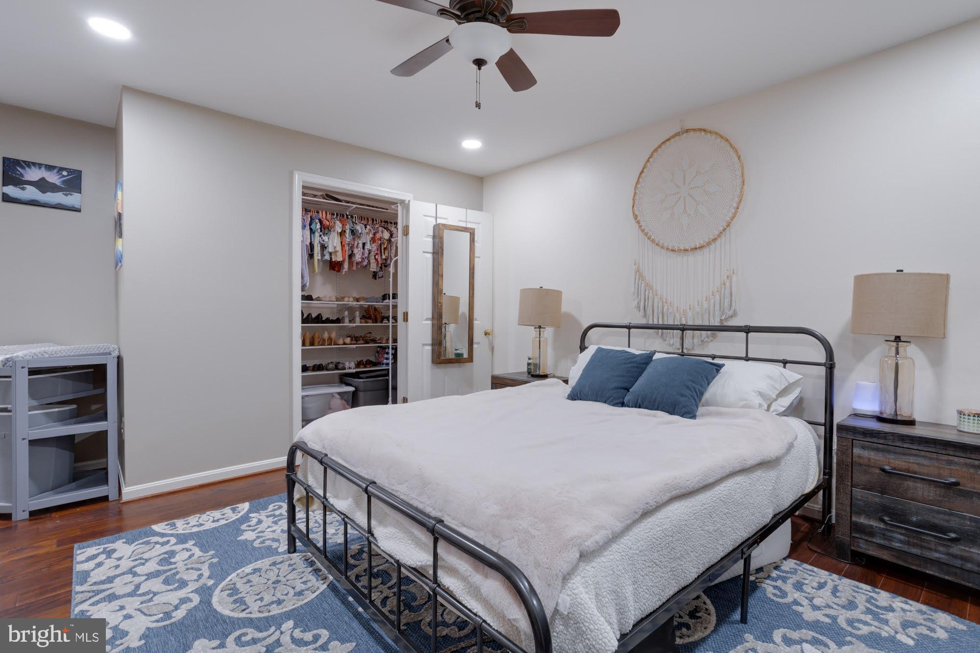 CONDO AT ISLAND CREEK - Residential