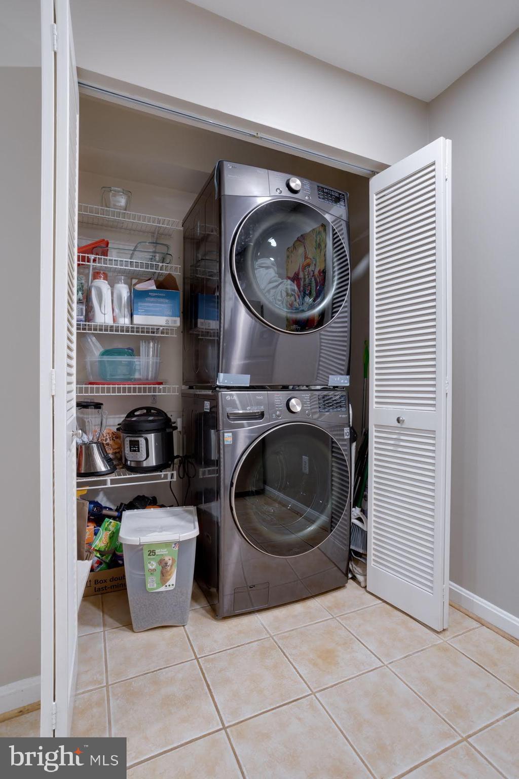 CONDO AT ISLAND CREEK - Residential