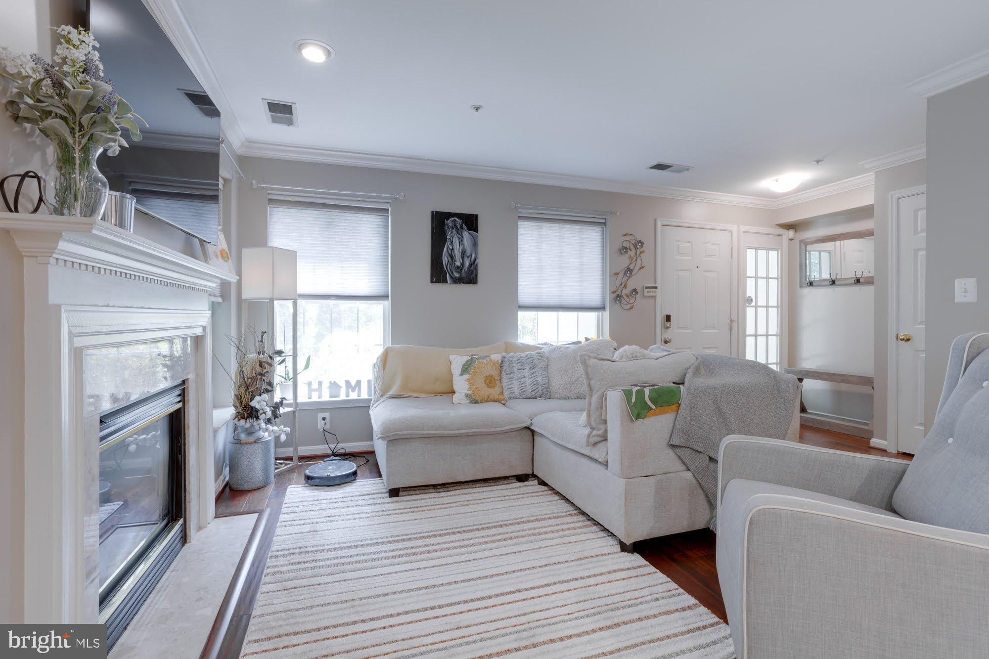 CONDO AT ISLAND CREEK - Residential