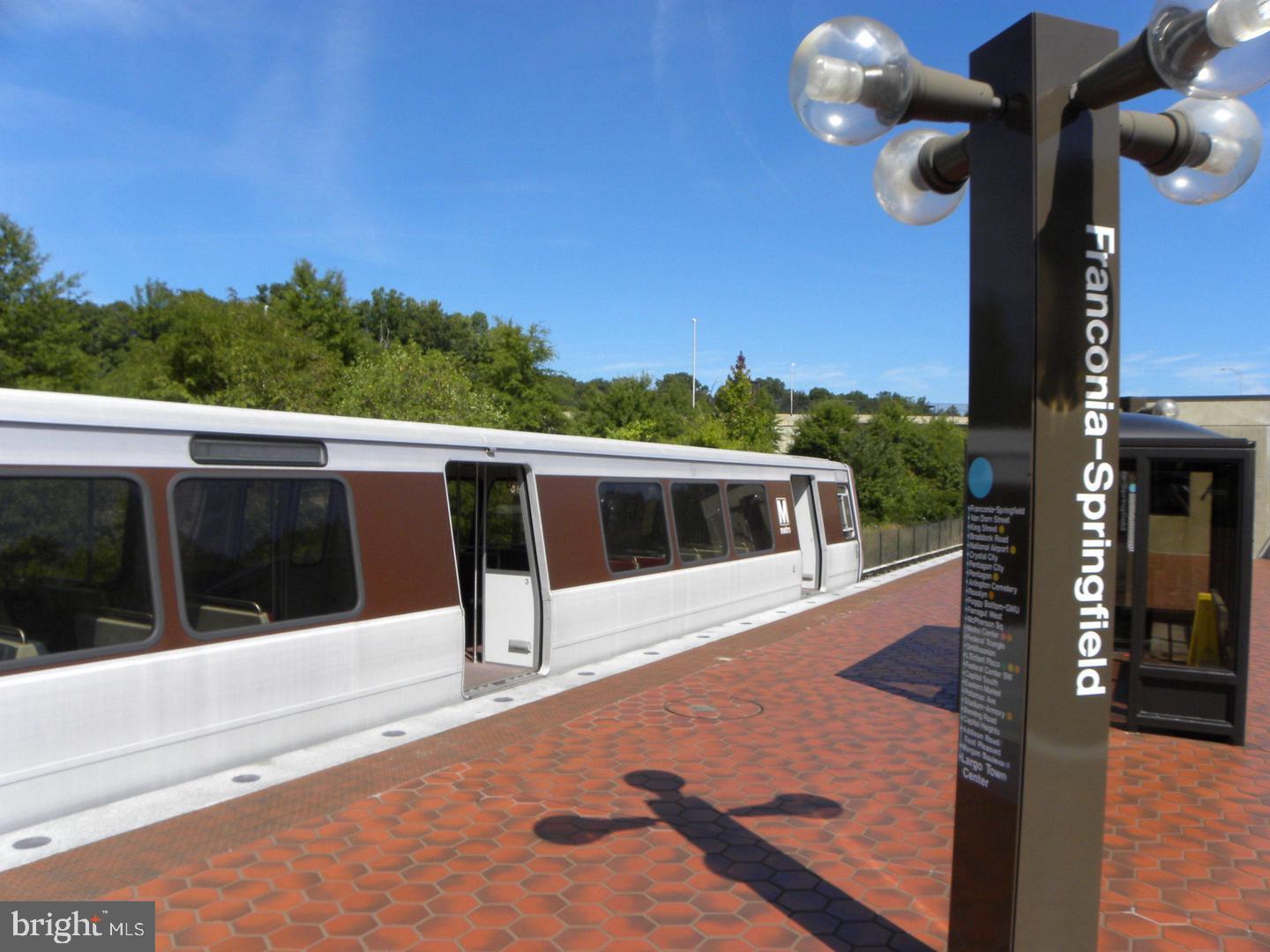 CONDO AT ISLAND CREEK - Residential