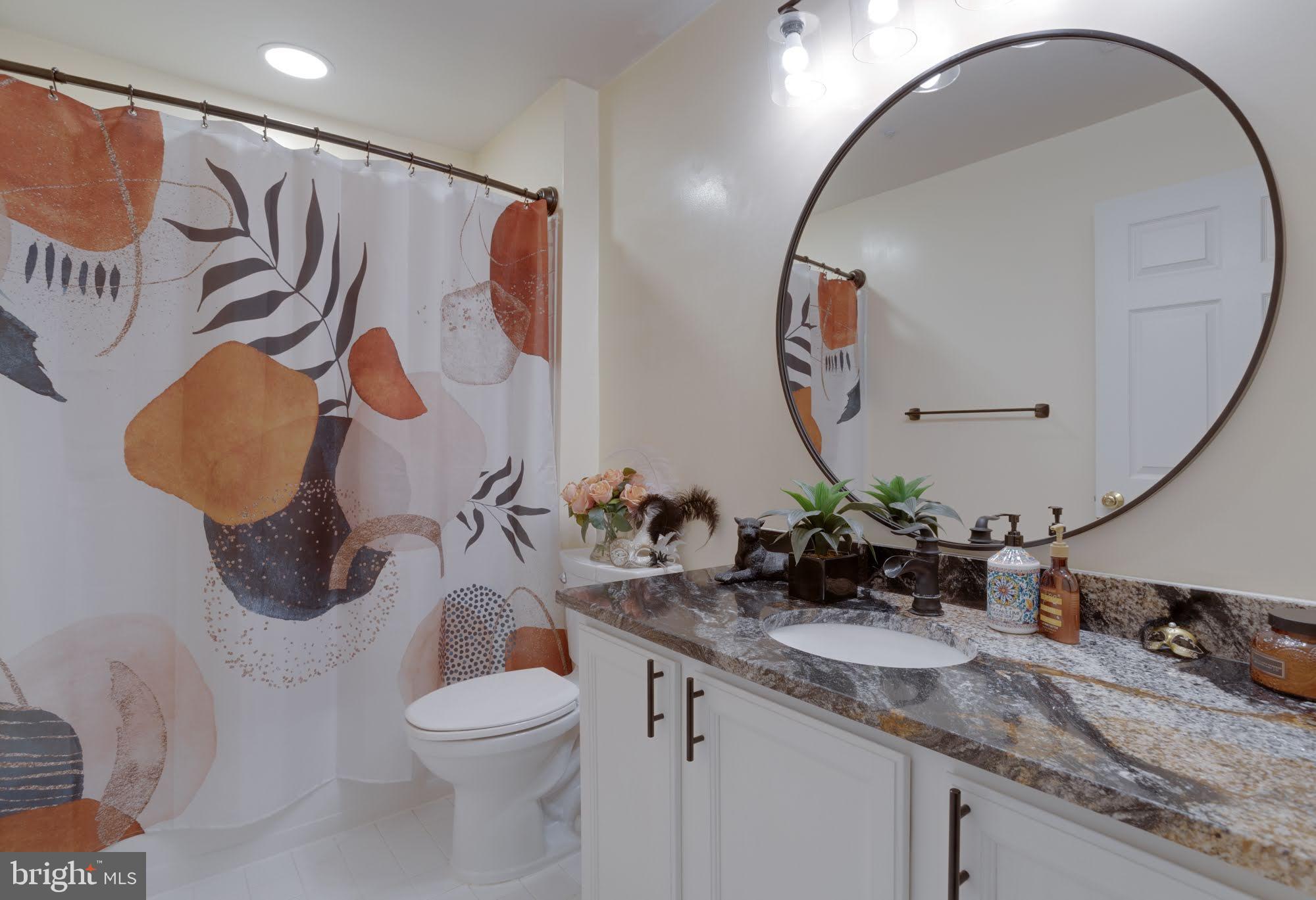 CONDO AT ISLAND CREEK - Residential